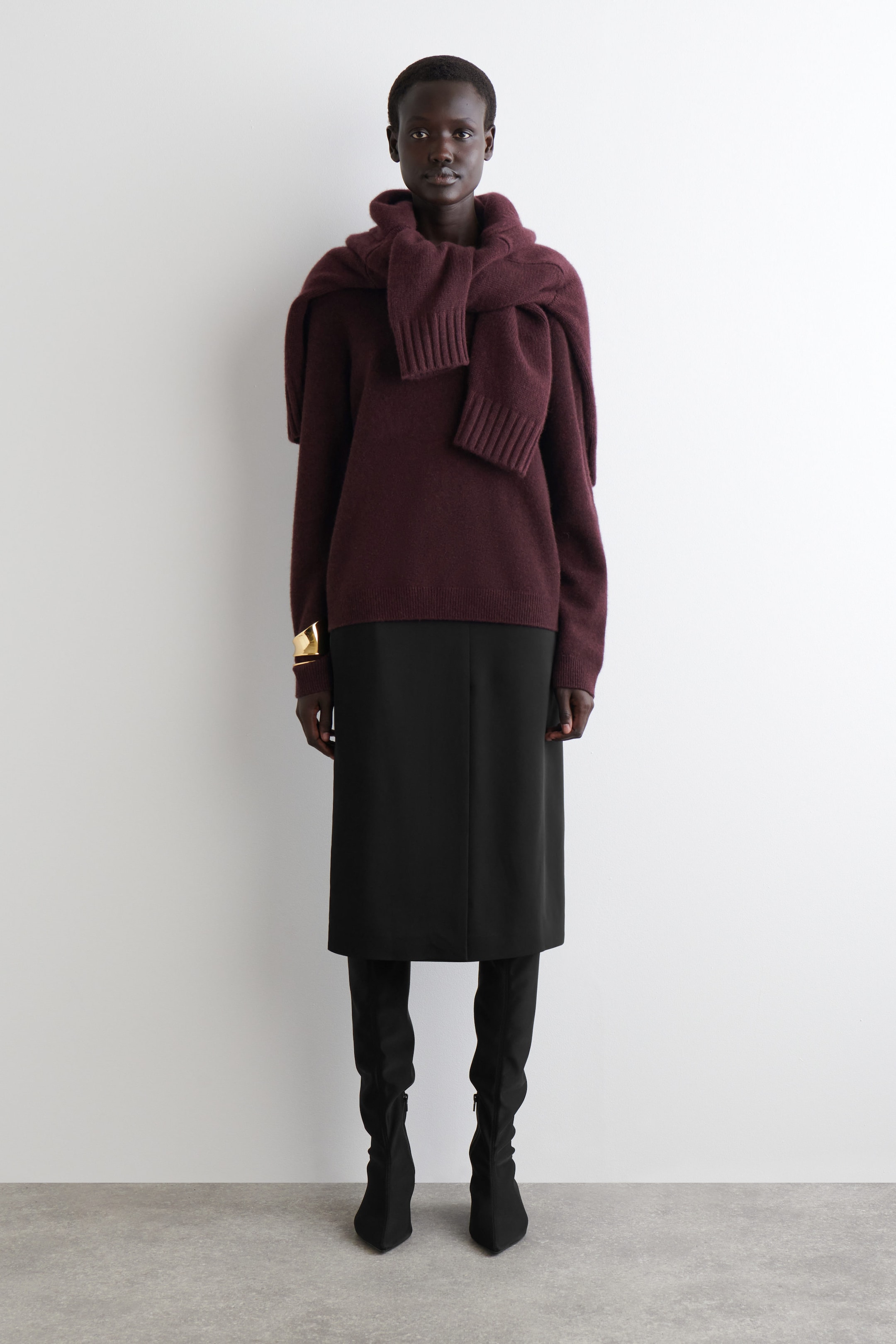 KASCHMIRPULLOVER MIT RUNDHALSAUSSCHNITT