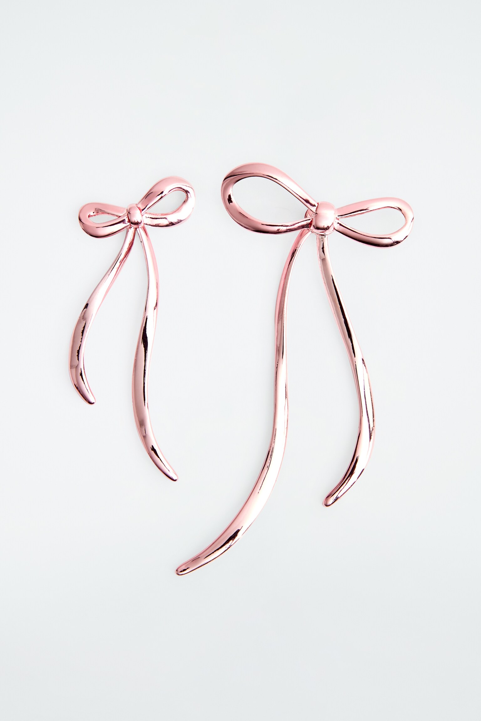 MISMATCHED BOW EARRINGS - LIGHT PINK/SILVER