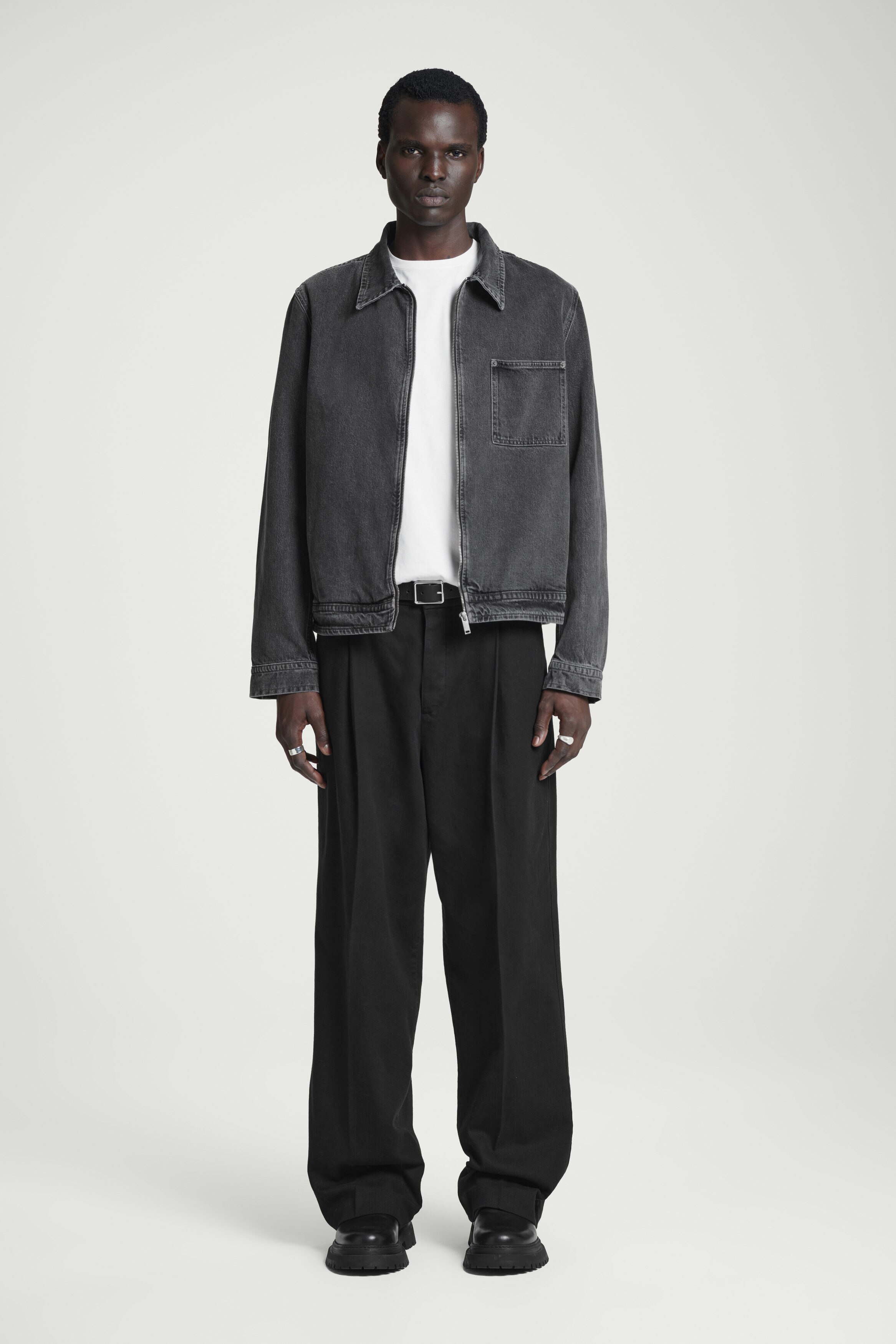 ジャケット・アウター 90s DKNY front zip black denim jacket 90s DKNY front zip black denim jacket - メルカリ