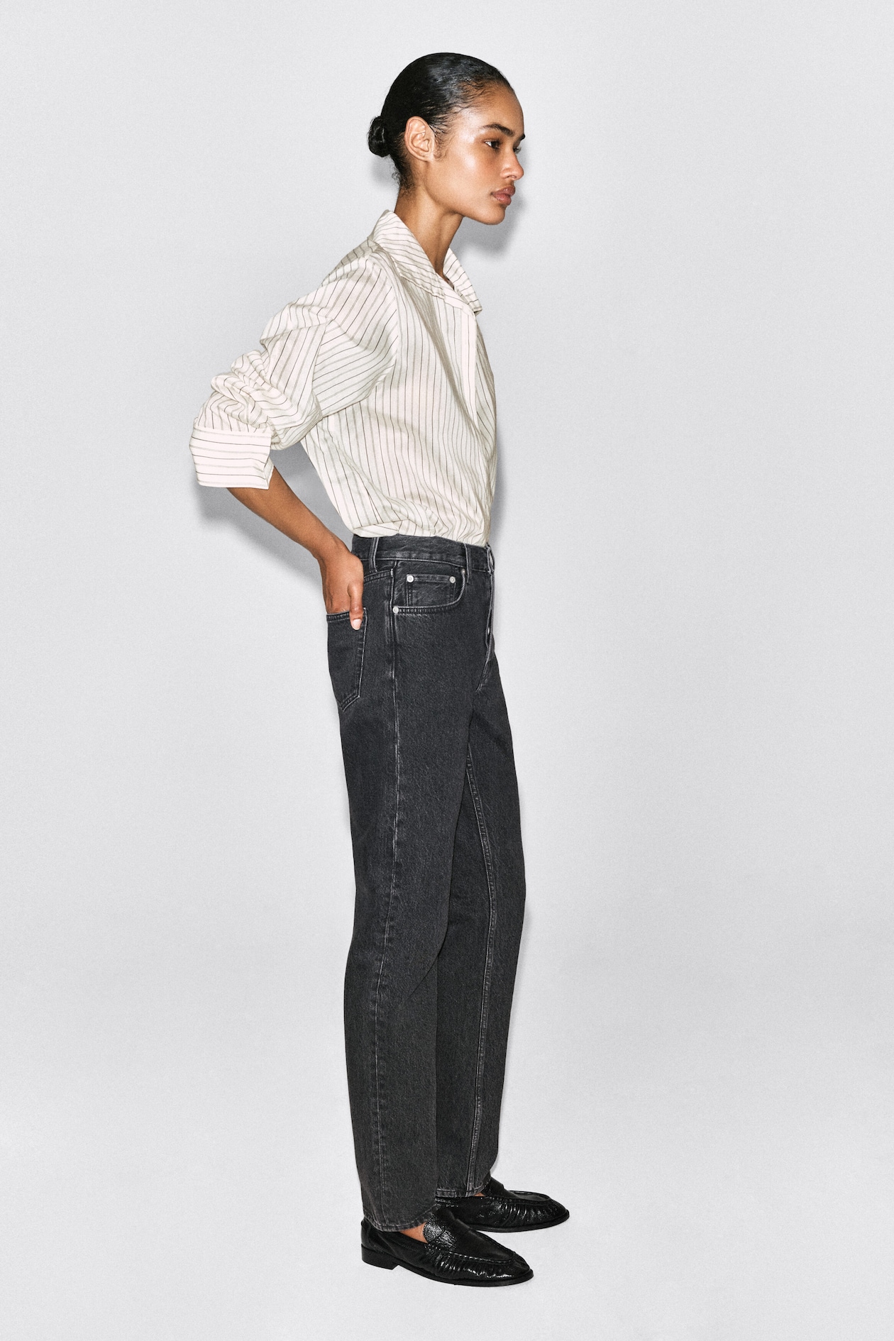 PIPELINE SLIM-LEG JEANS — BLACK