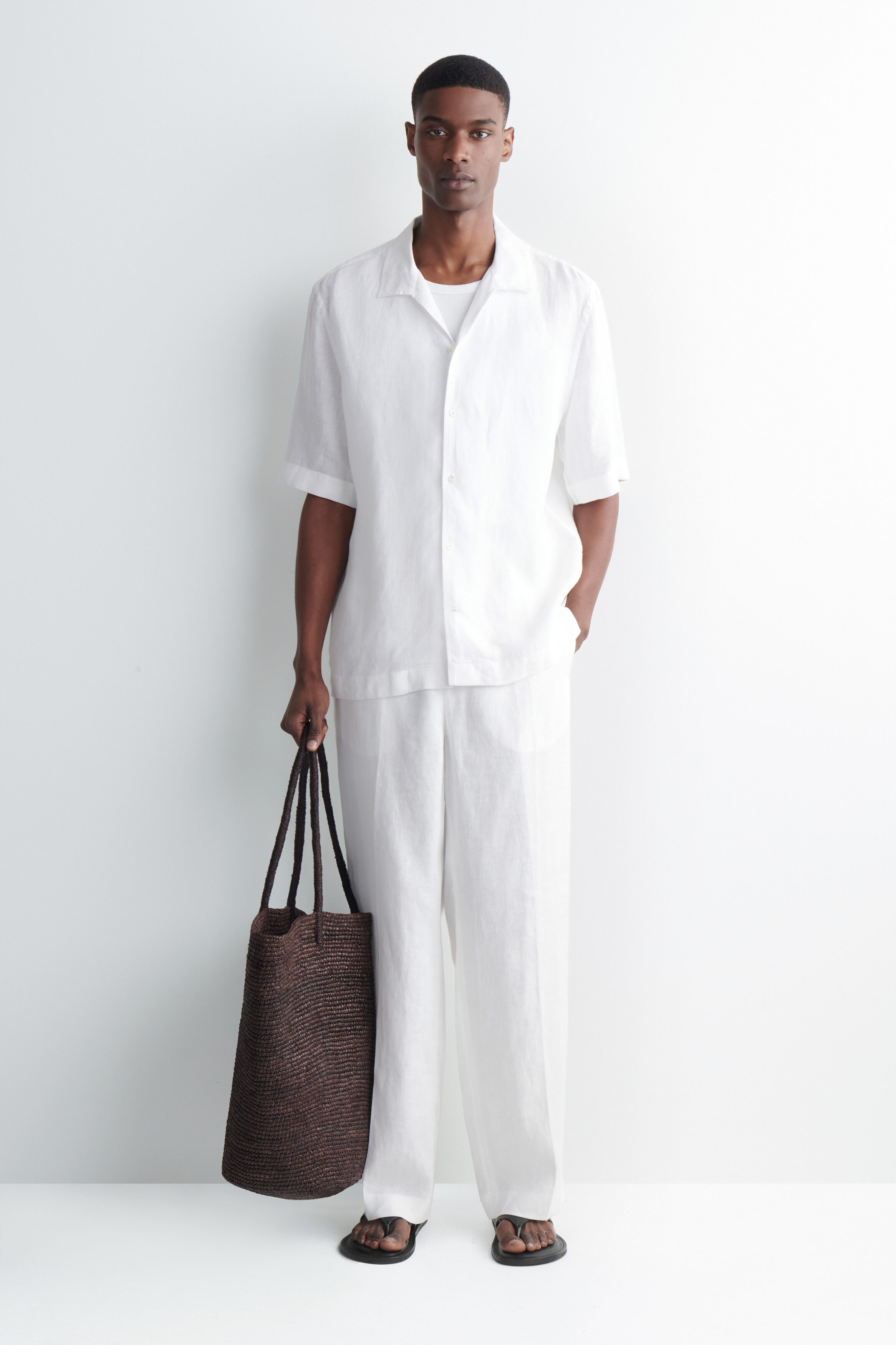 トップス CAMP-COLLAR SHORT-SLEEVED LINEN SHIRT CAMP-COLLAR SHORT-SLEEVED LINEN SHIRT - WHITE | COS GB