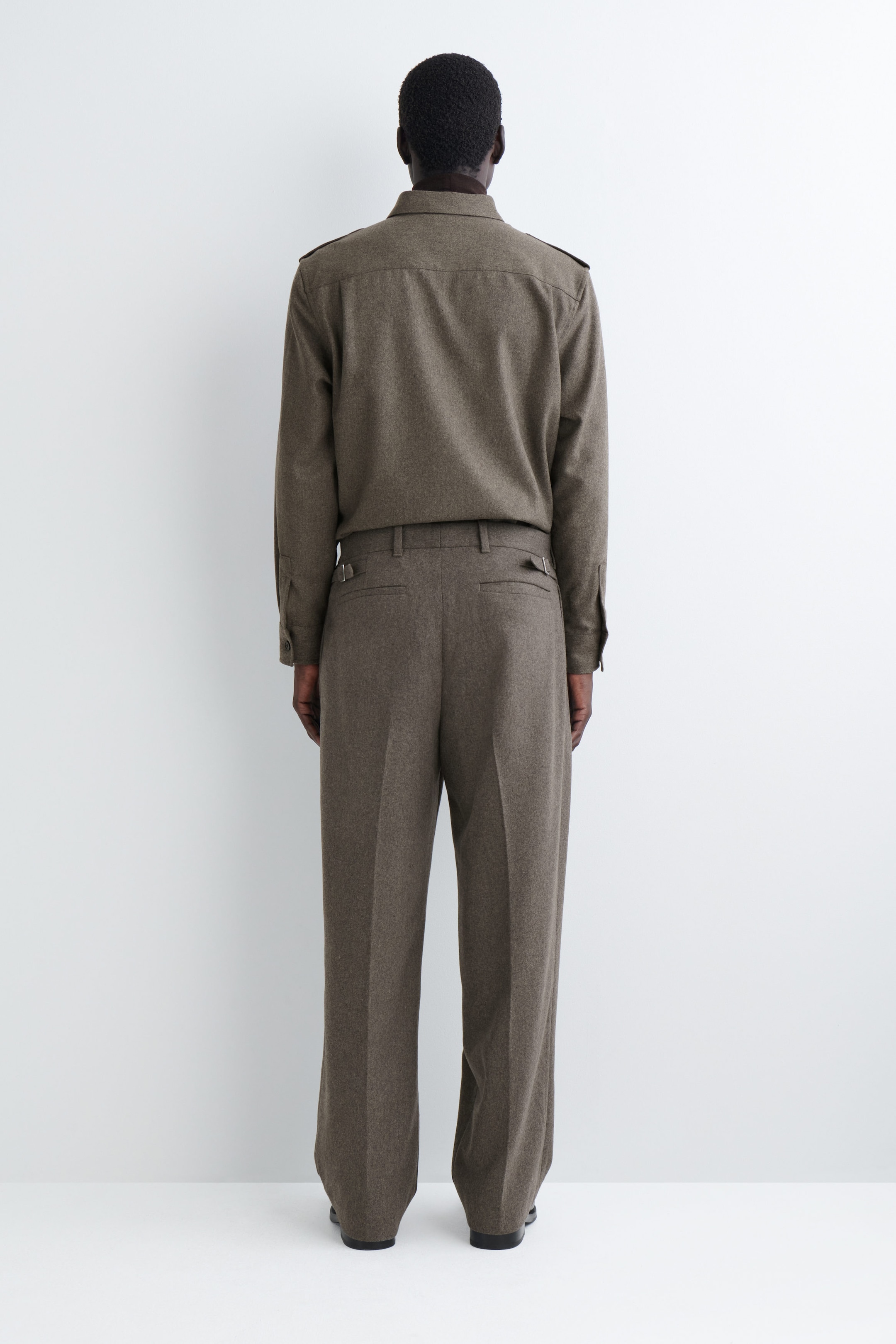 RELAXED WOOL STRAIGHT-LEG PANTS