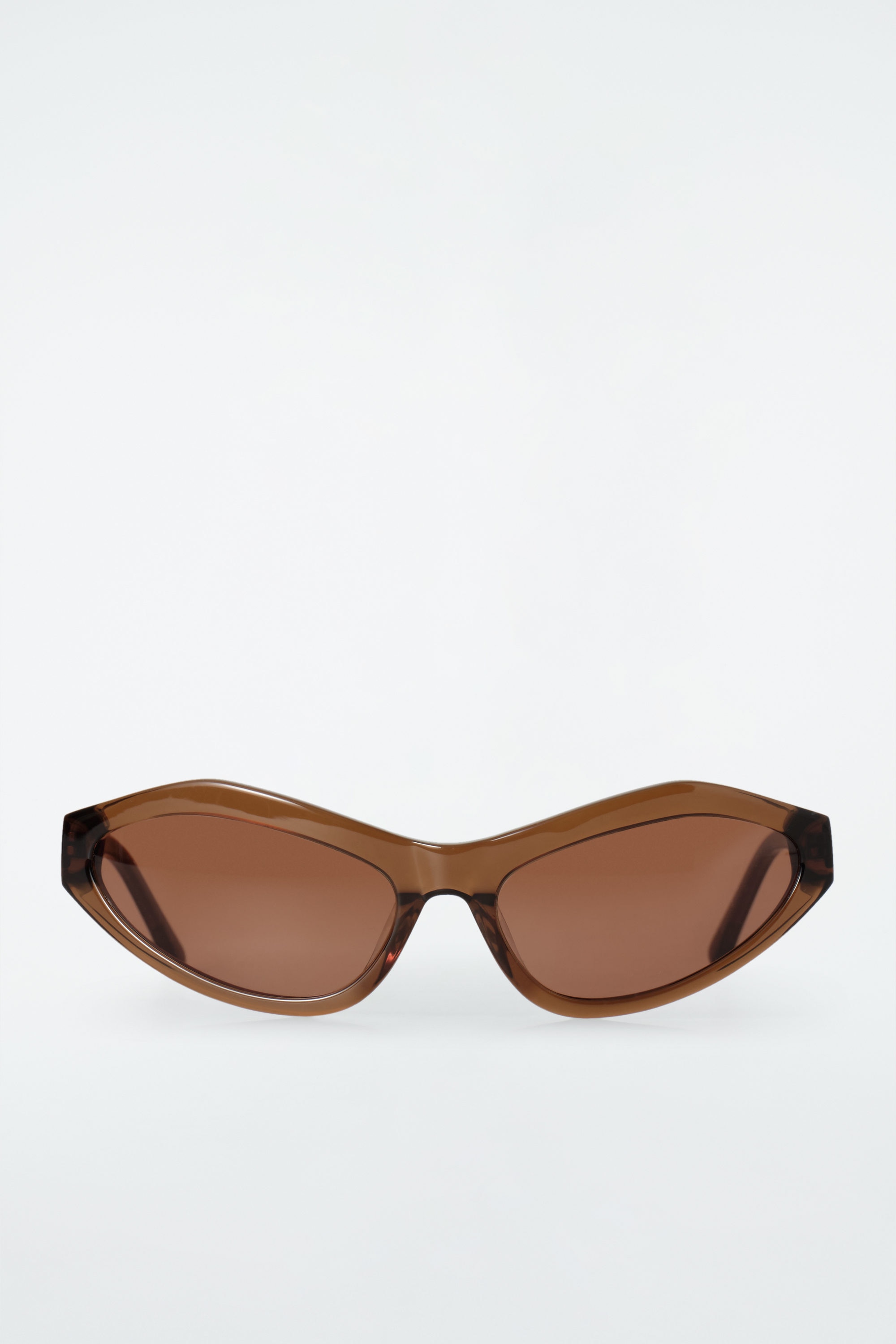 ANGULAR CAT-EYE SUNGLASSES