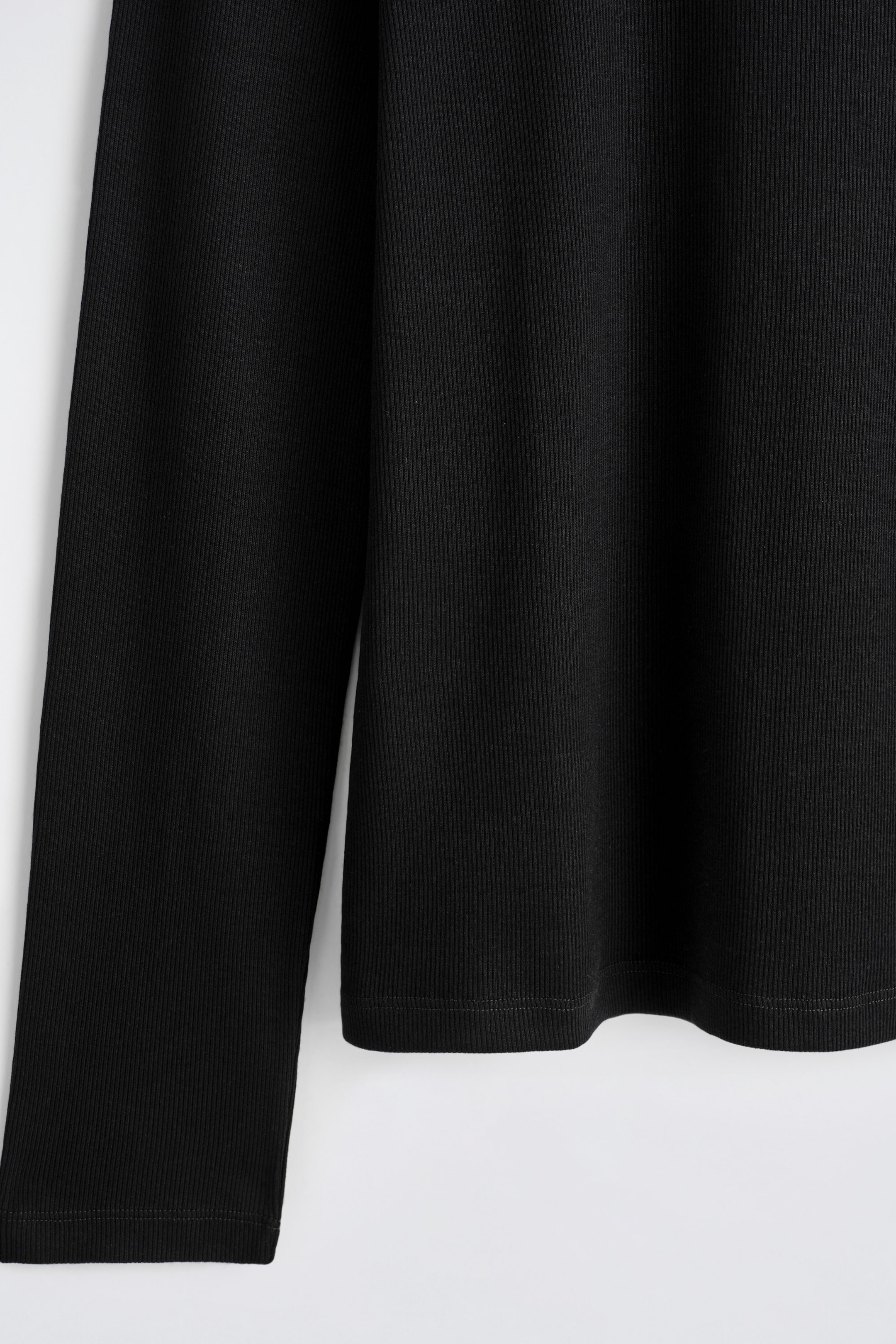 StillMedia/DescriptiveDetail