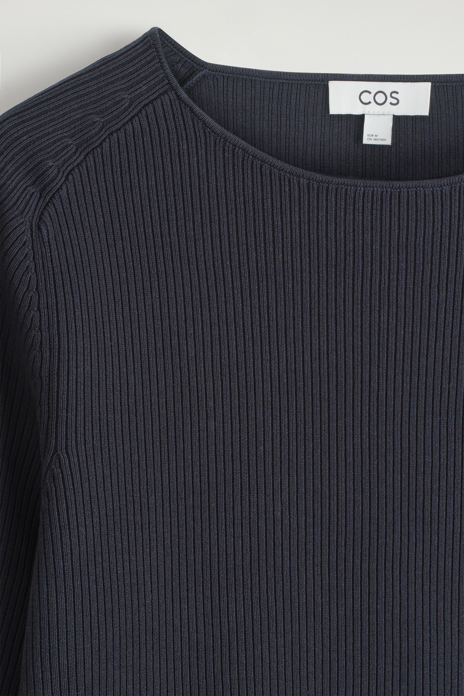 CAMISETA DE CANALÉ CON CUELLO BARCO - AZUL MARINO - 7