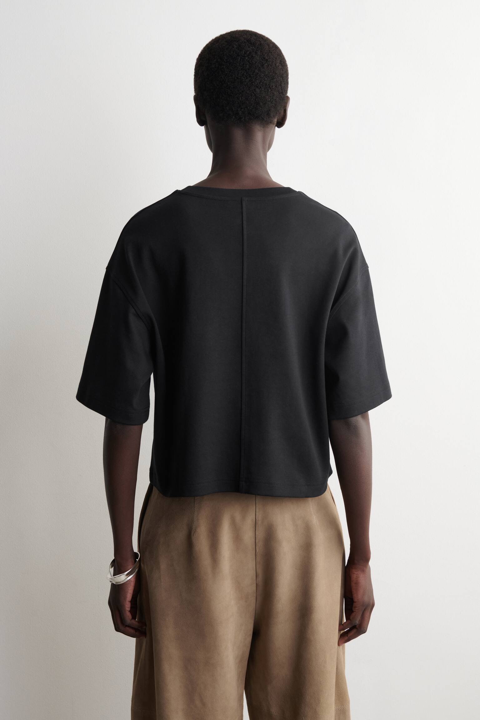 T-SHIRT OVERSIZE IN COTONE DAL TAGLIO BOXY - NERO/BIANCO/MARRONE SCURO/GIALLO BURRO - 4