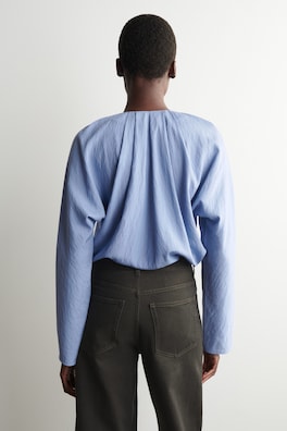 VOLUMINOUS PLEATED BLOUSE — BLUE 4
