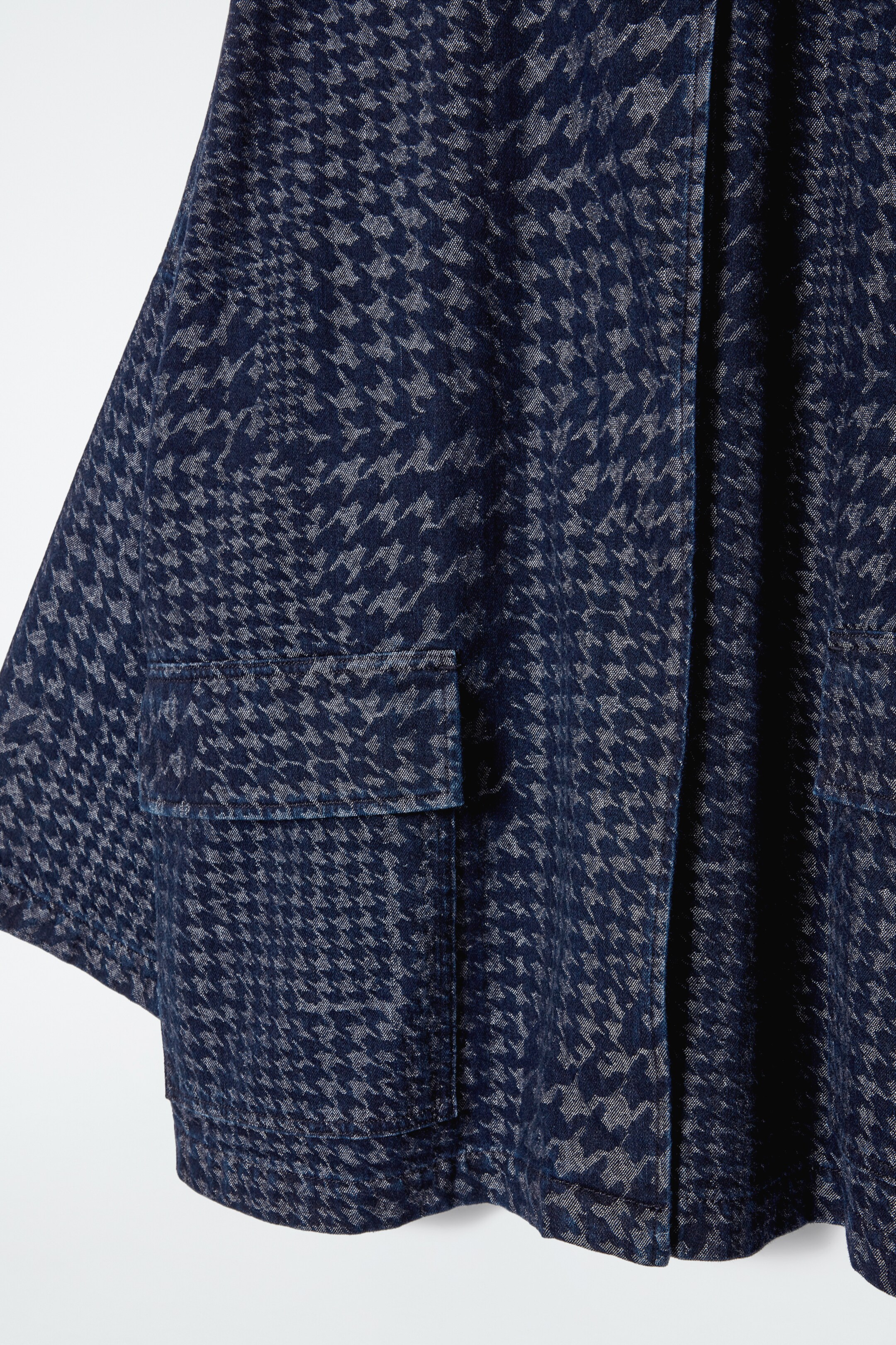 Ingrandisci l'immagine: HOUNDSTOOTH-JACQUARD DENIM JACKET - BLUE | H&M CH 2
