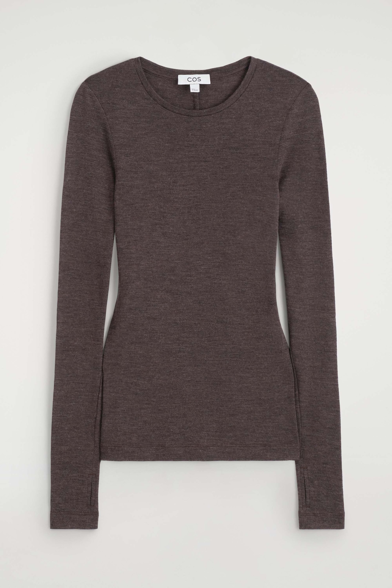 The slim merino wool top, shown from the front, features a dark brown melange knit, a round crew neck, and long sleeves with thumbhole details at the cuffs.