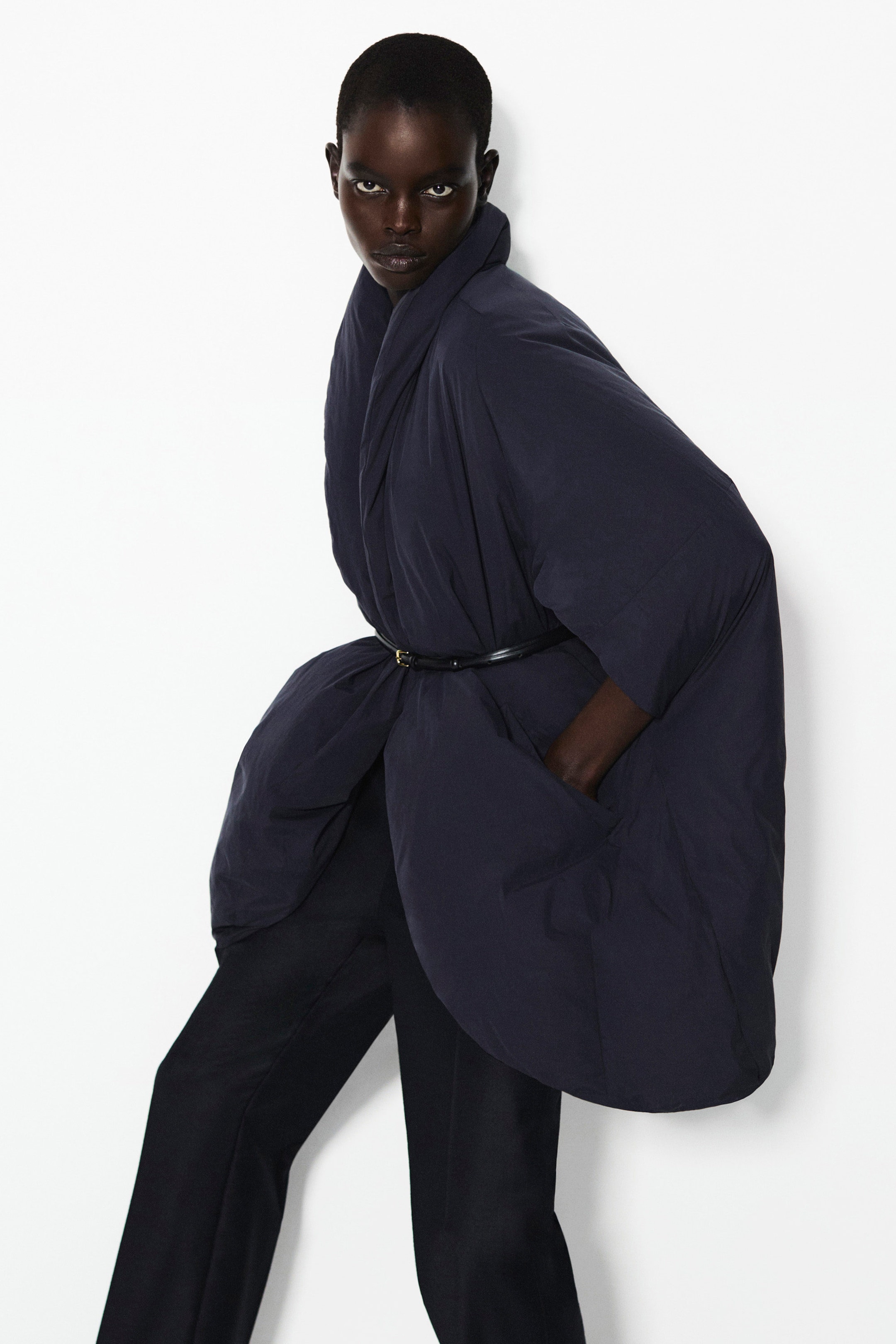 PLUMÍFERO OVERSIZE CON CUELLO CHAL