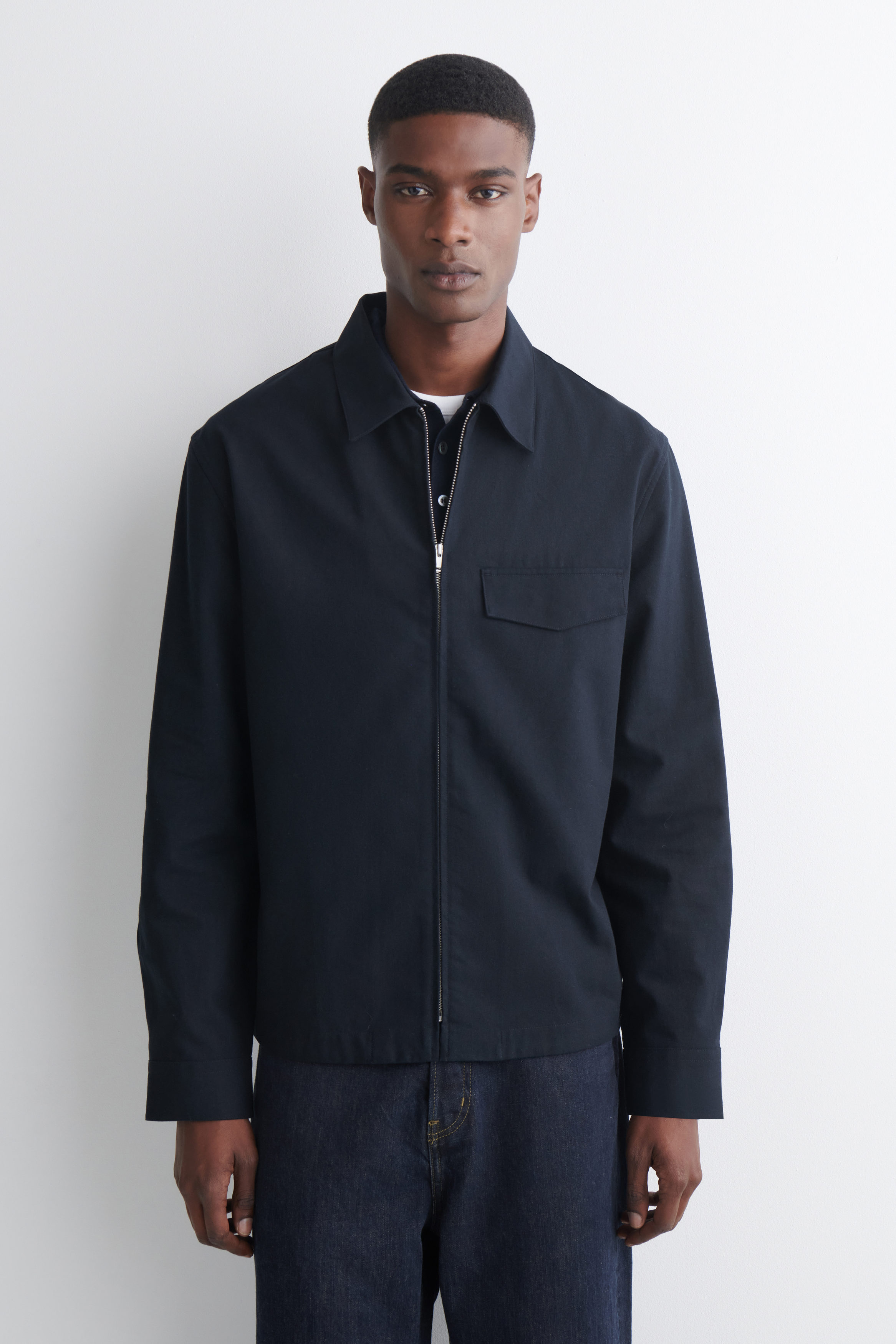 COS シャツ COTTON ZIPPED OVERSHIRT - NAVY | COS US