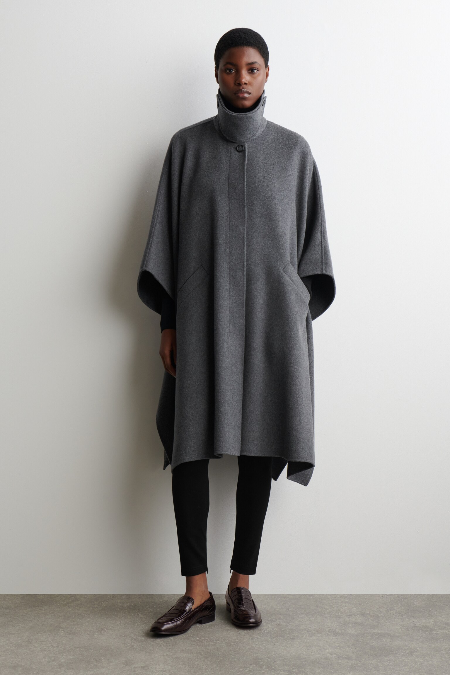LONGLINE DOUBLE-FACED WOOL CAPE - GREY/BEIGE