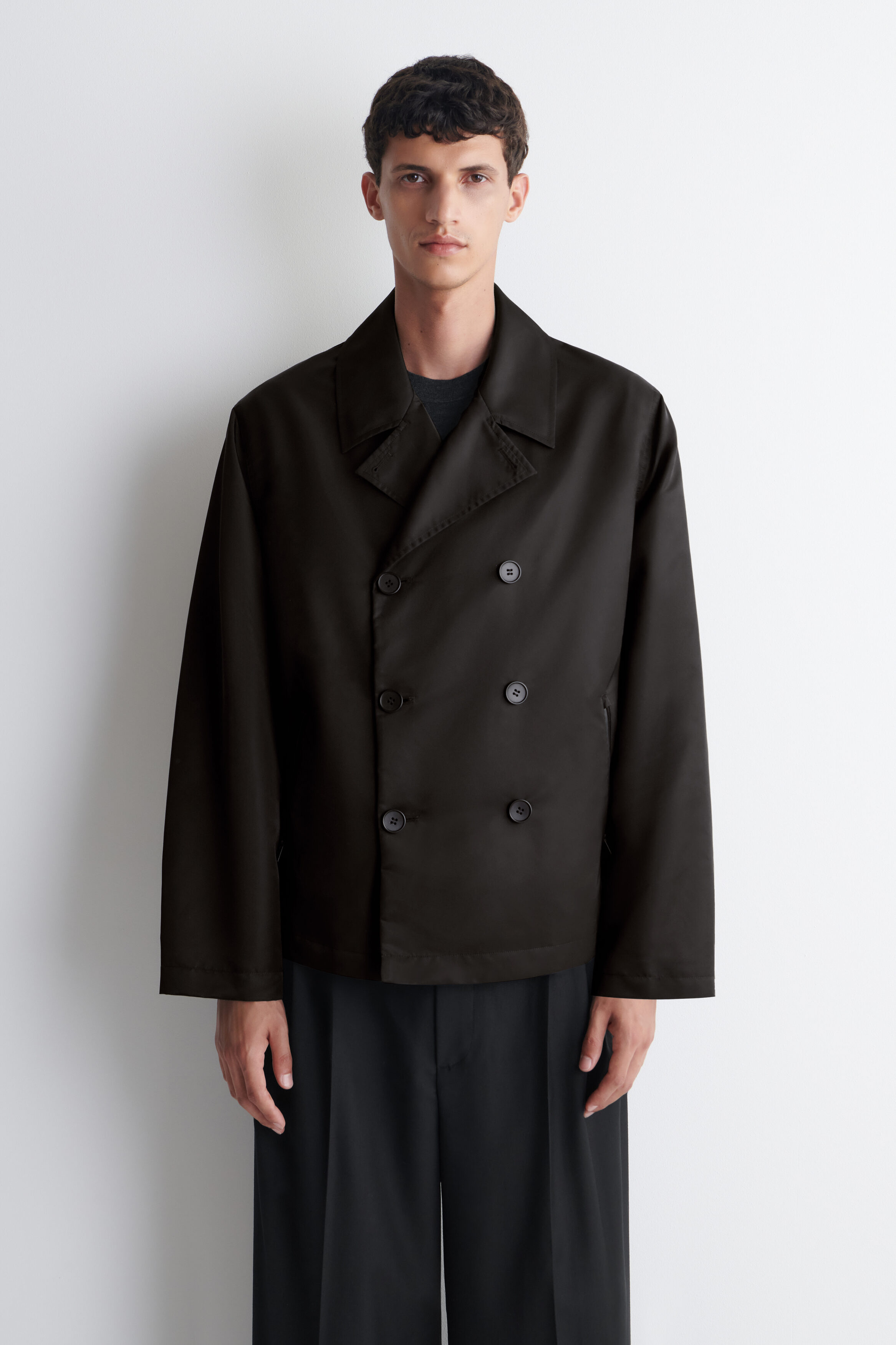 TECHNICAL NYLON SHORT TRENCH JACKET - thumbnail 2