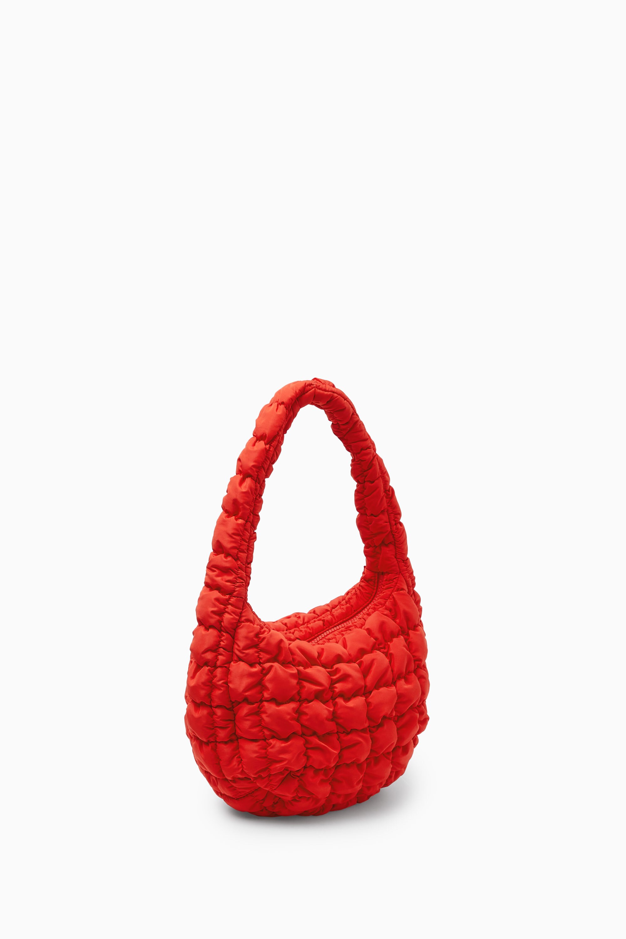 【COS】 Quilted Mini Bag : Light Blue COS Quilted Mini Bag Light Blue 0973537021 / 100% Authentic