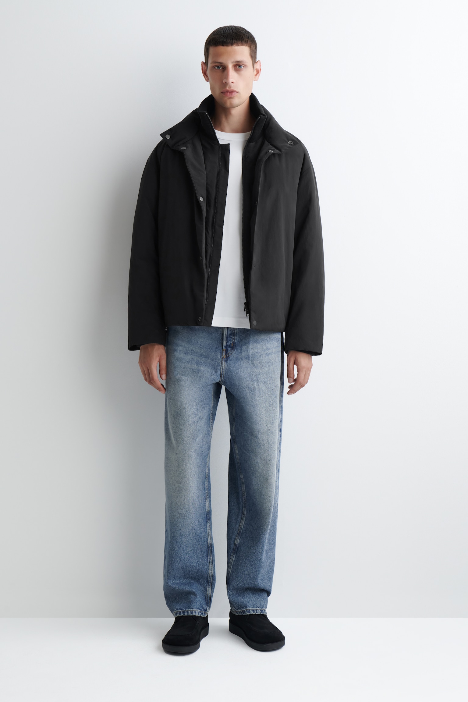 PADDED FUNNEL-NECK DOWN JACKET - BLACK/BORDEAUX