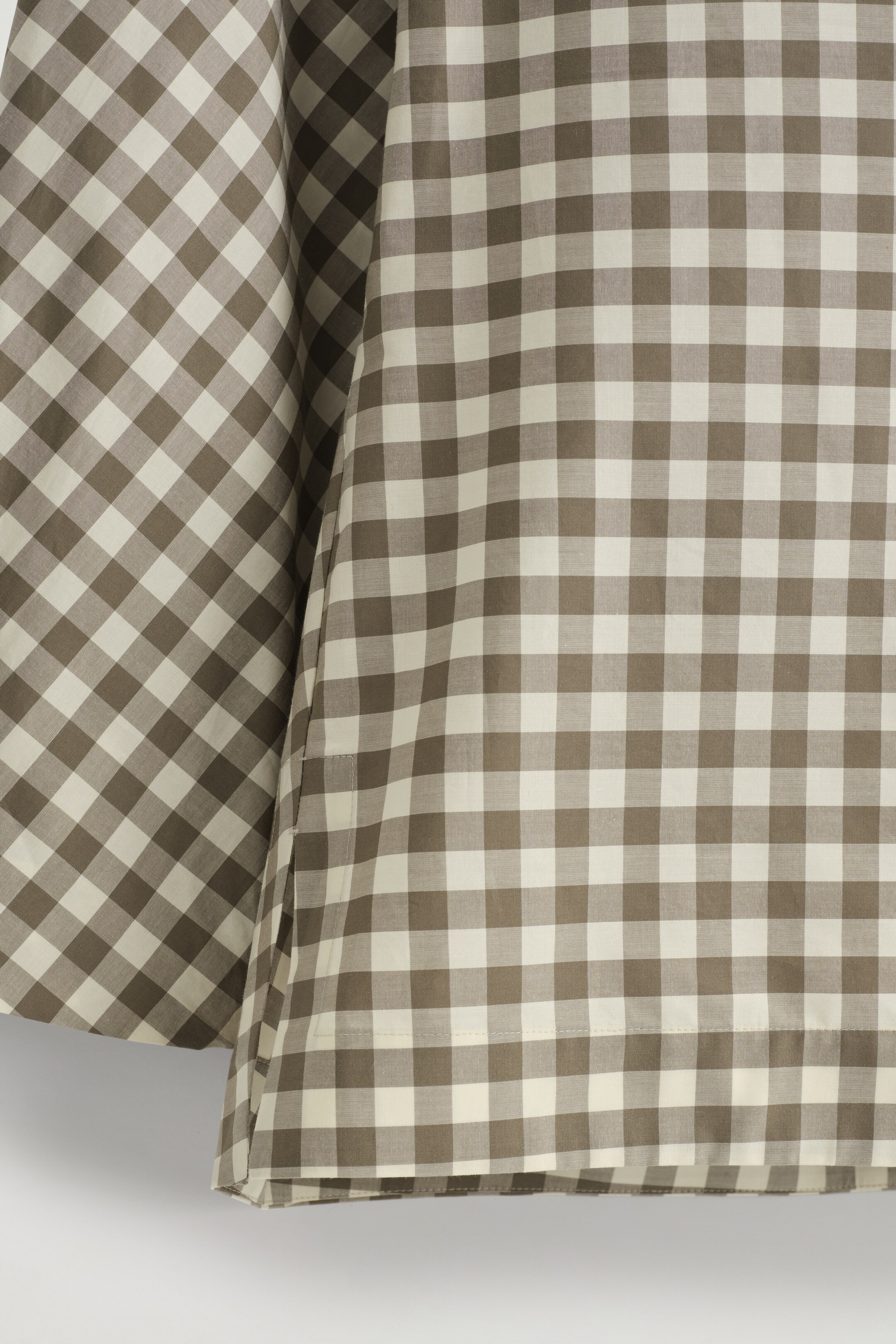 Grotere afbeelding bekijken: Blouse van katoen met boothals - BEIGE / RUITPATROON - DAMES | H&M BE 8