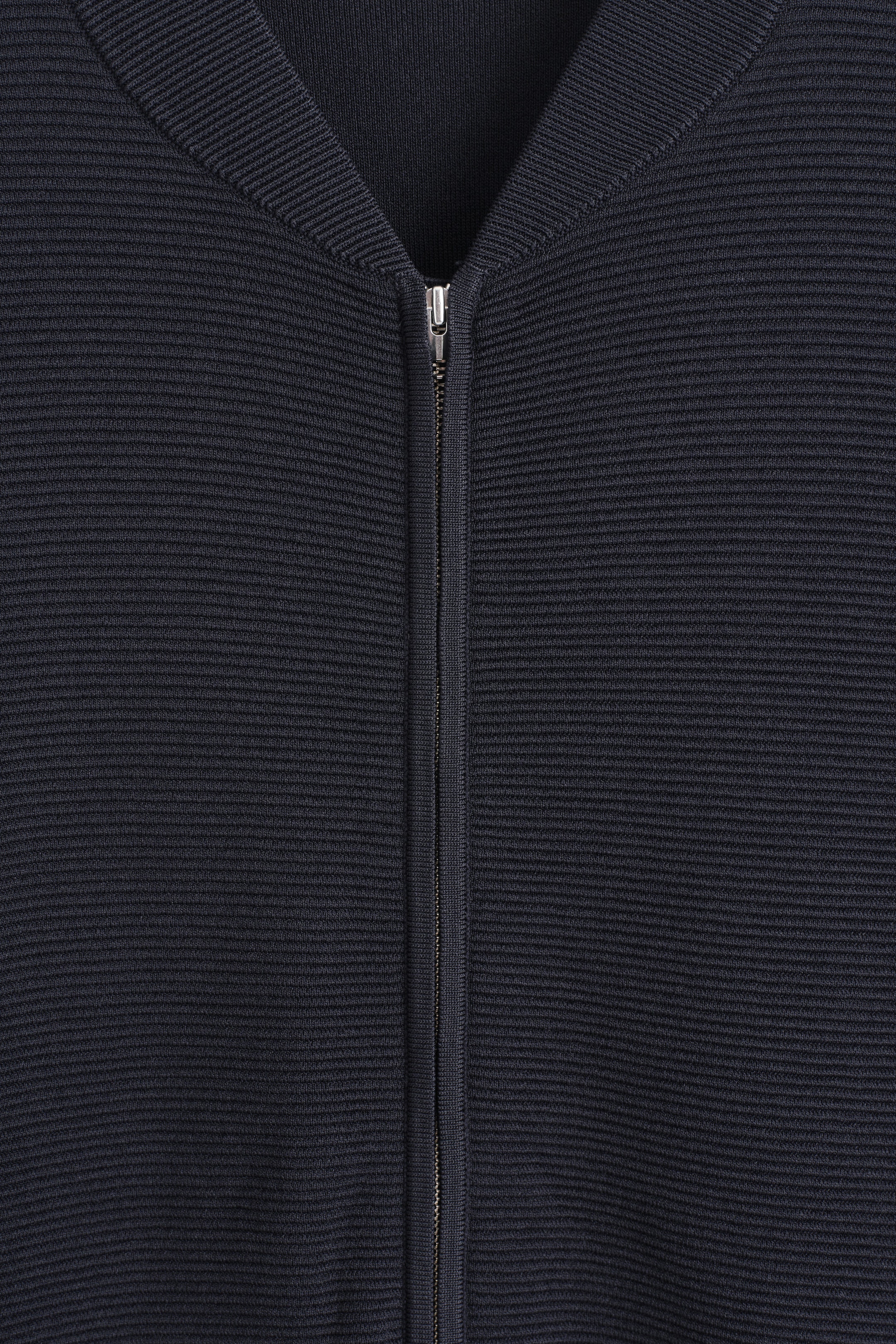 StillMedia/DescriptiveDetail