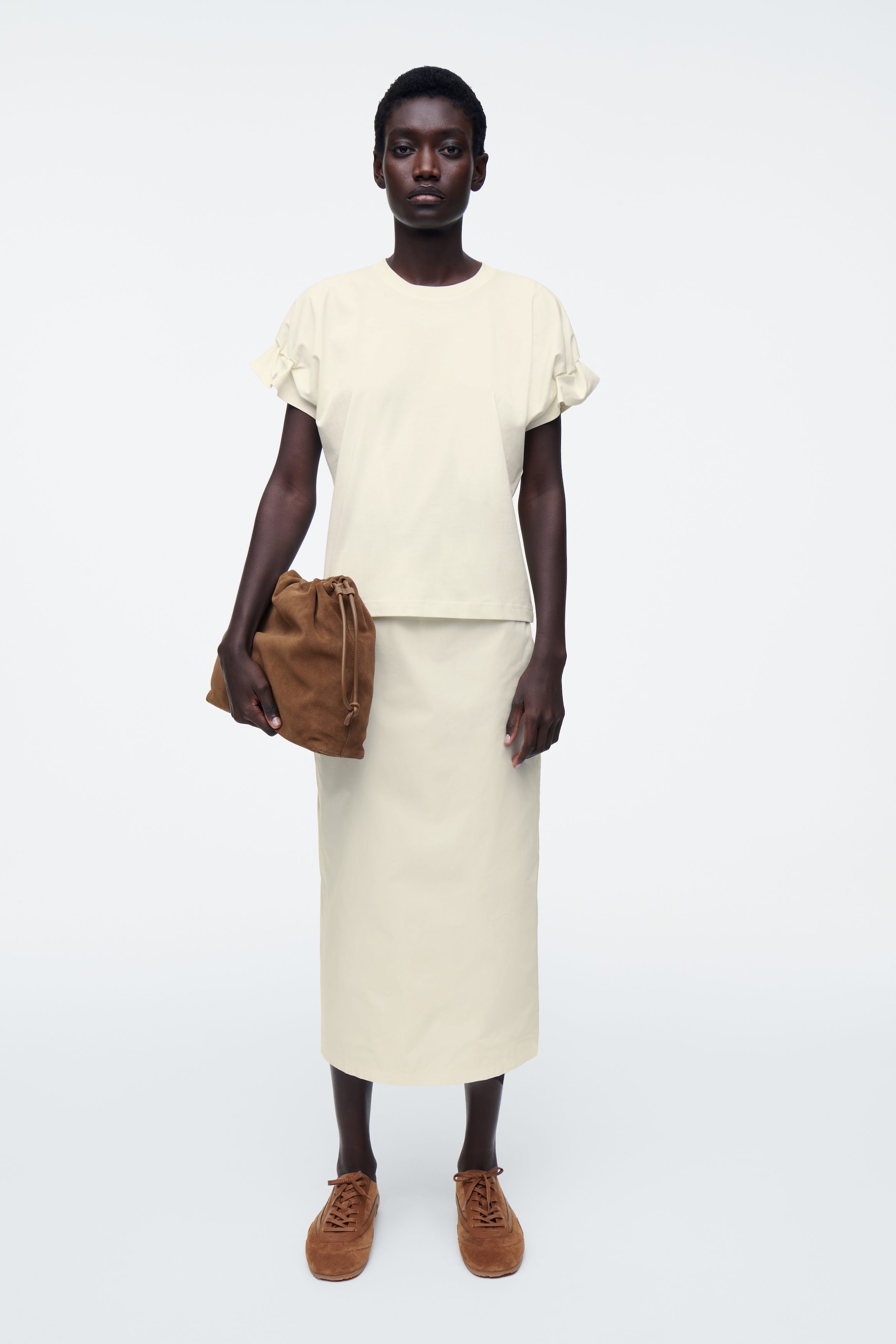 GATHERED-SLEEVE T-SHIRT