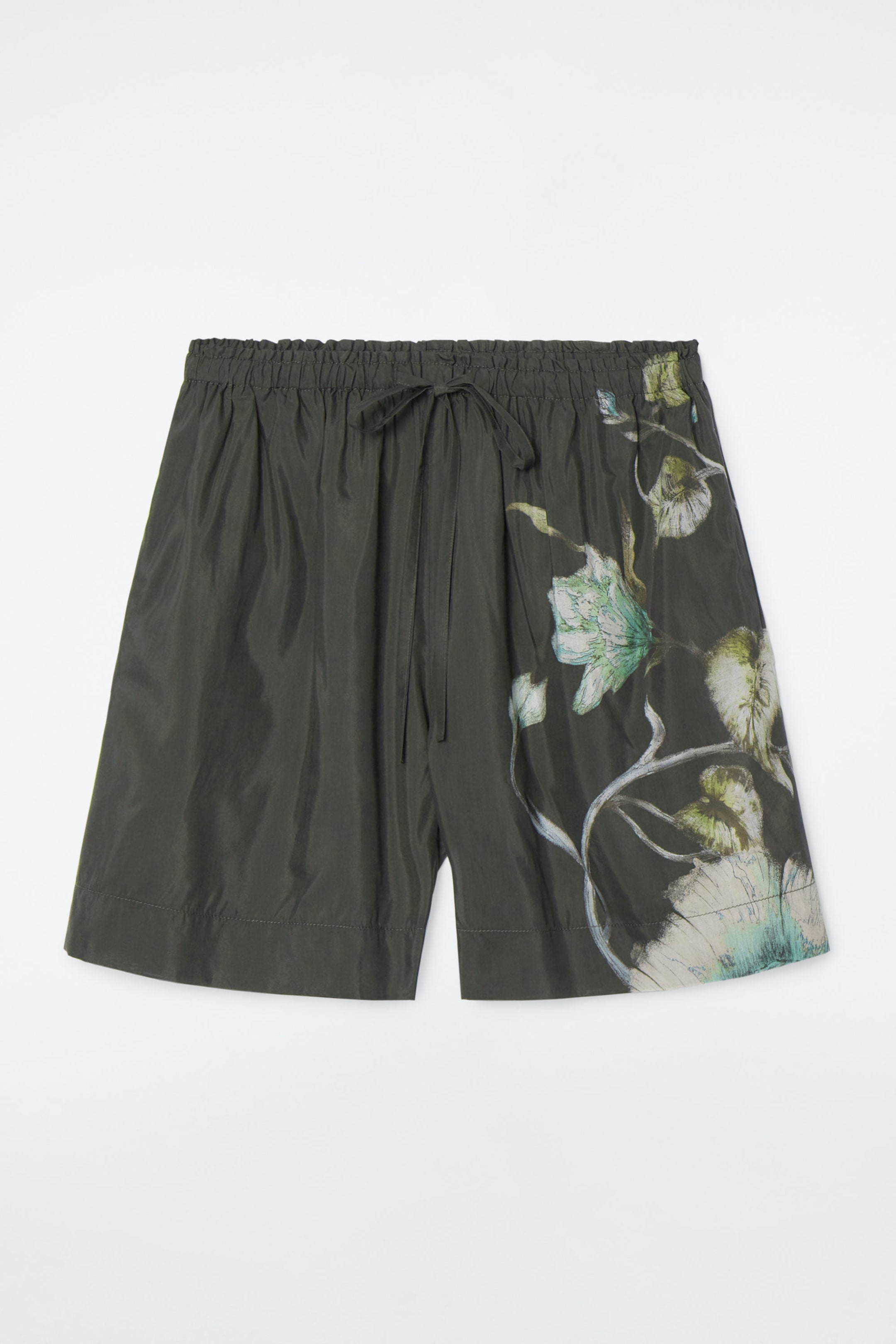 SHORTS MIT FLORALEM MOTIV UND KORDELZUGBUND