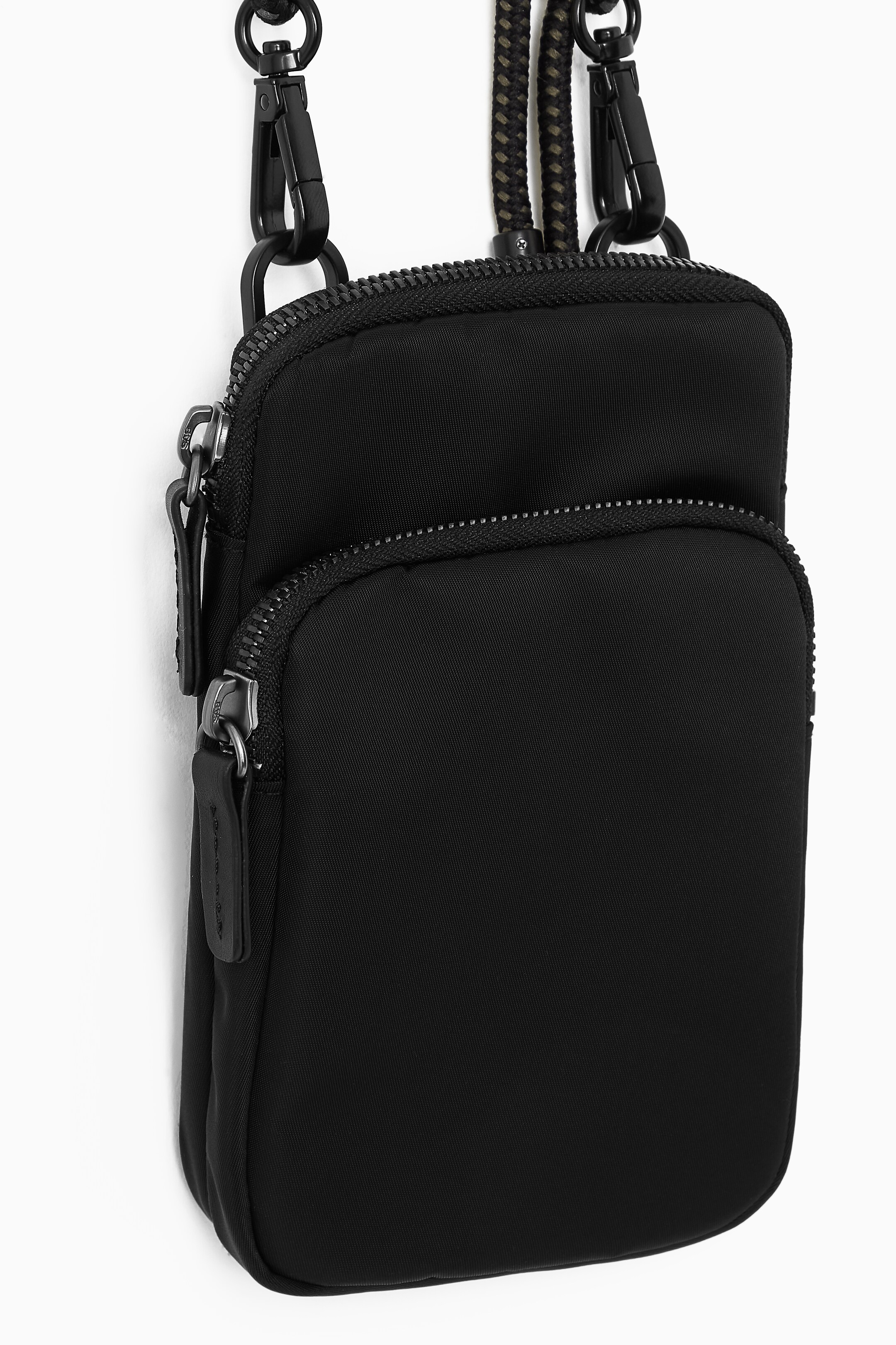 View larger image: NYLON PHONE POUCH - BLACK - Men | H&M GB 6