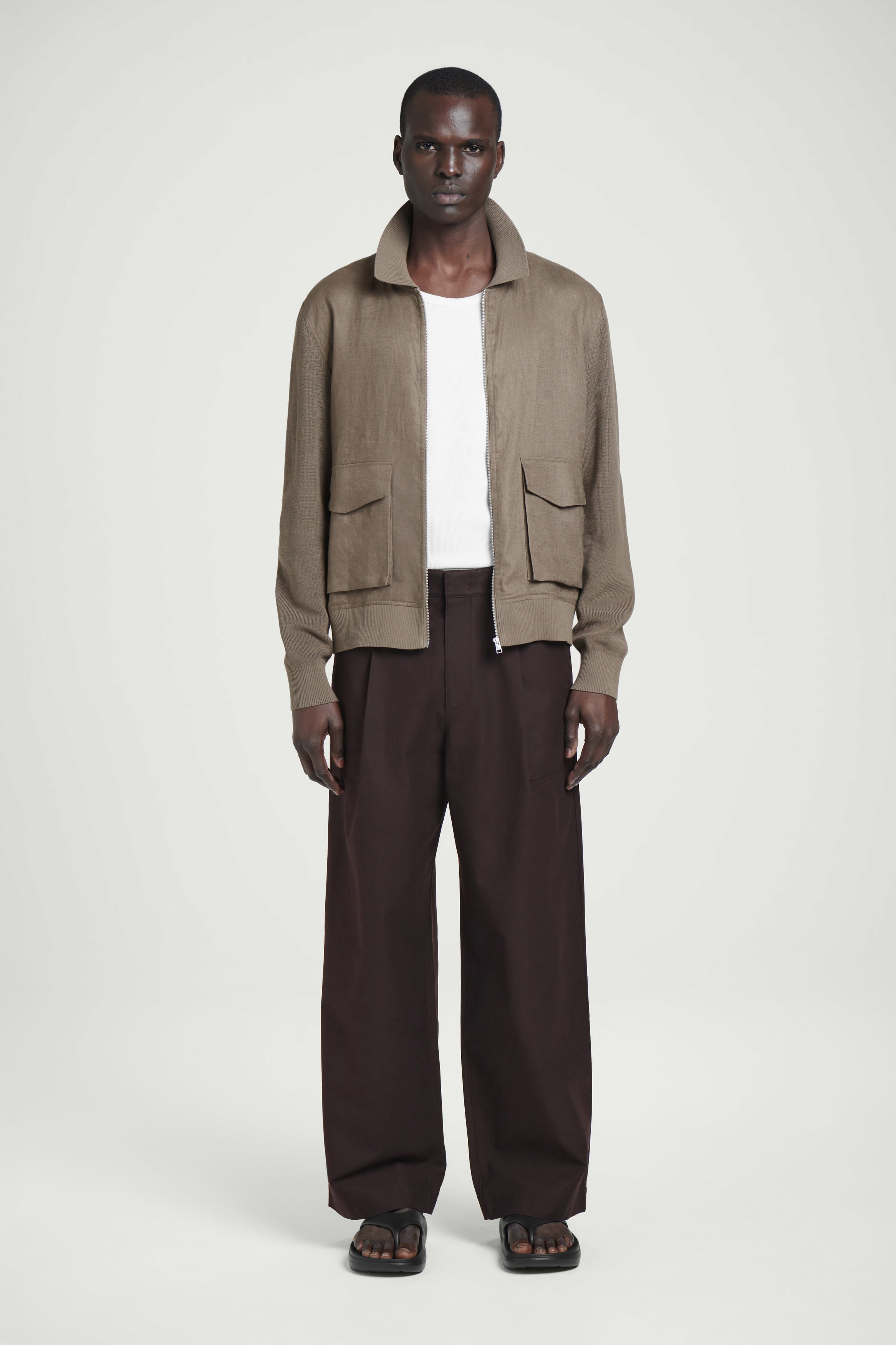 LIGHTWEIGHT EVA FLIP FLOPS - BLACK | COS