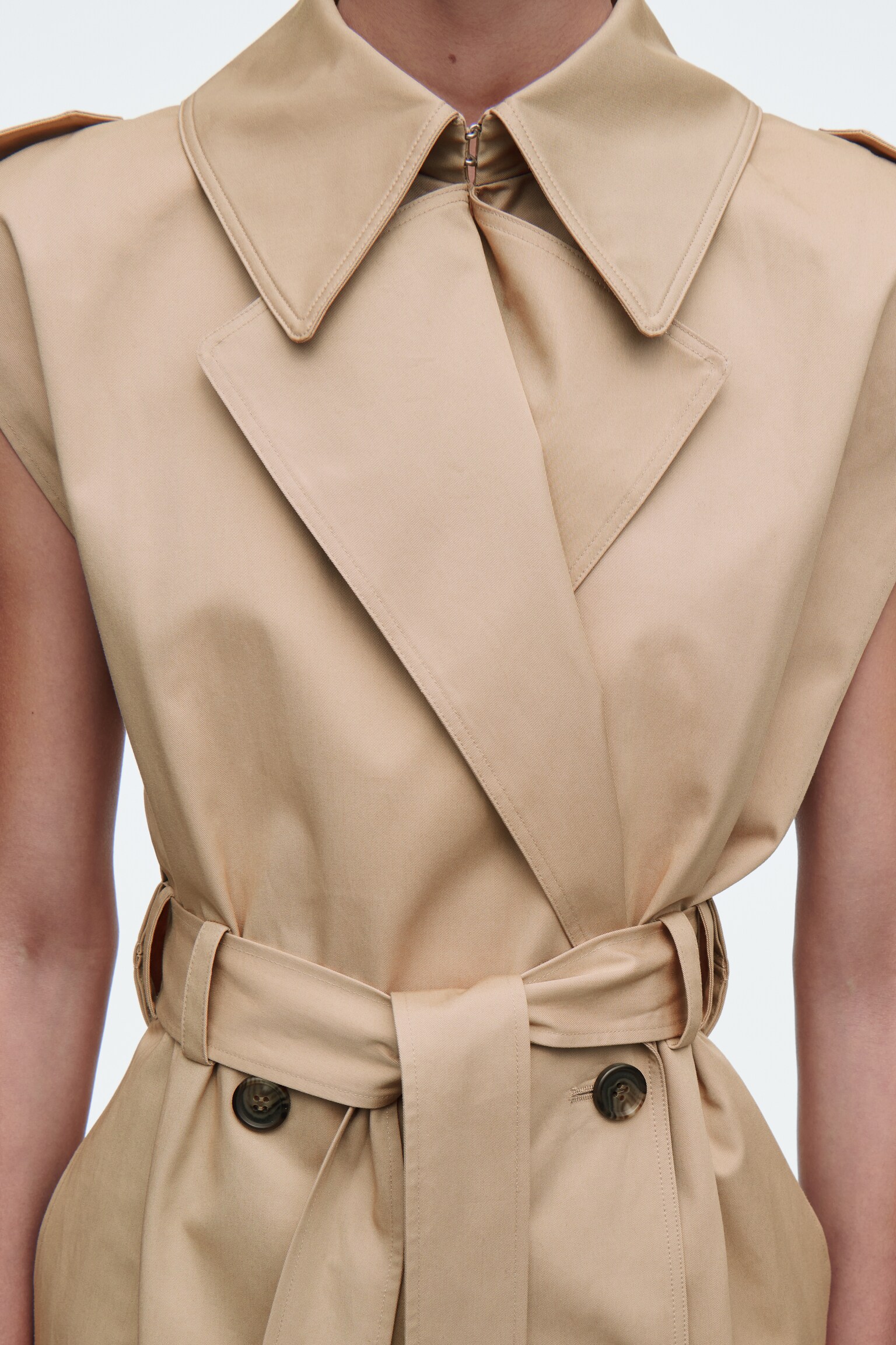 GABARDINA HÍBRIDA SIN MANGAS - BEIGE - 7