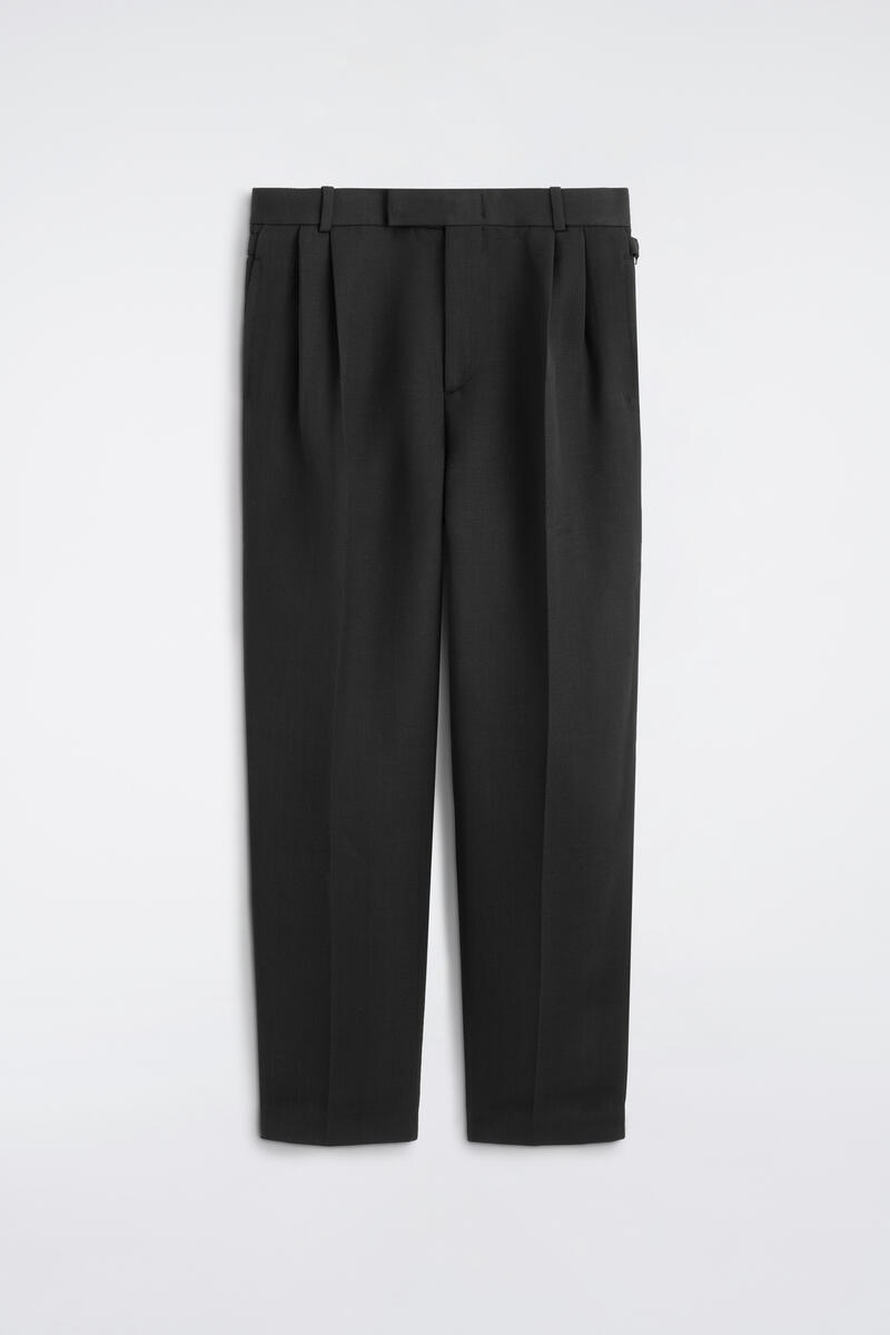 Pleated Wool-Blend Relaxed-Fit Tapered Pants