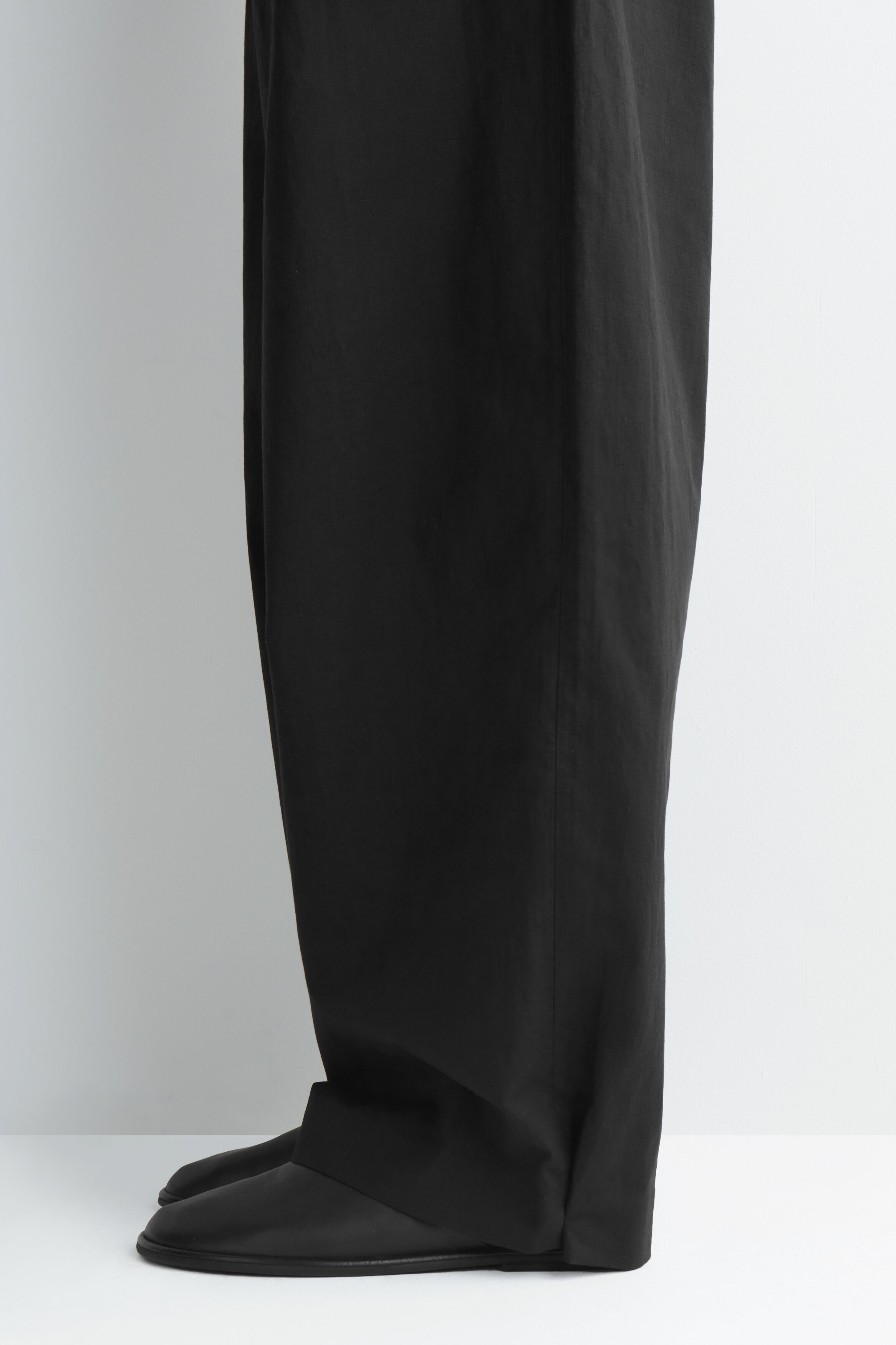 COTTON-LINEN RELAXED-FIT BARREL-LEG PANTS - thumbnail 2