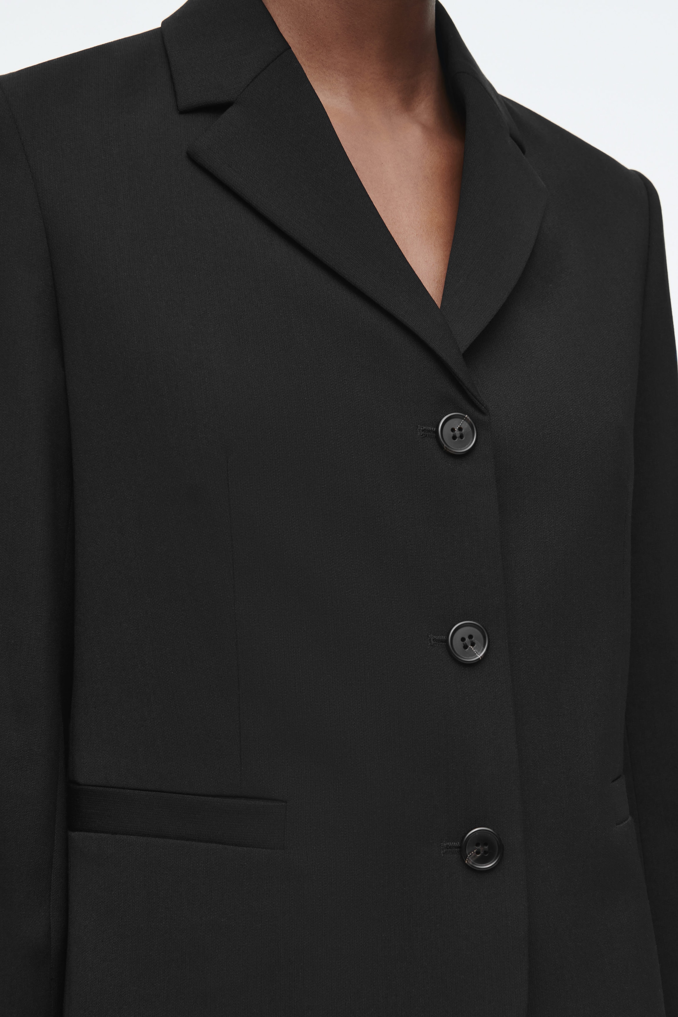 SHORT WOOL BLAZER
