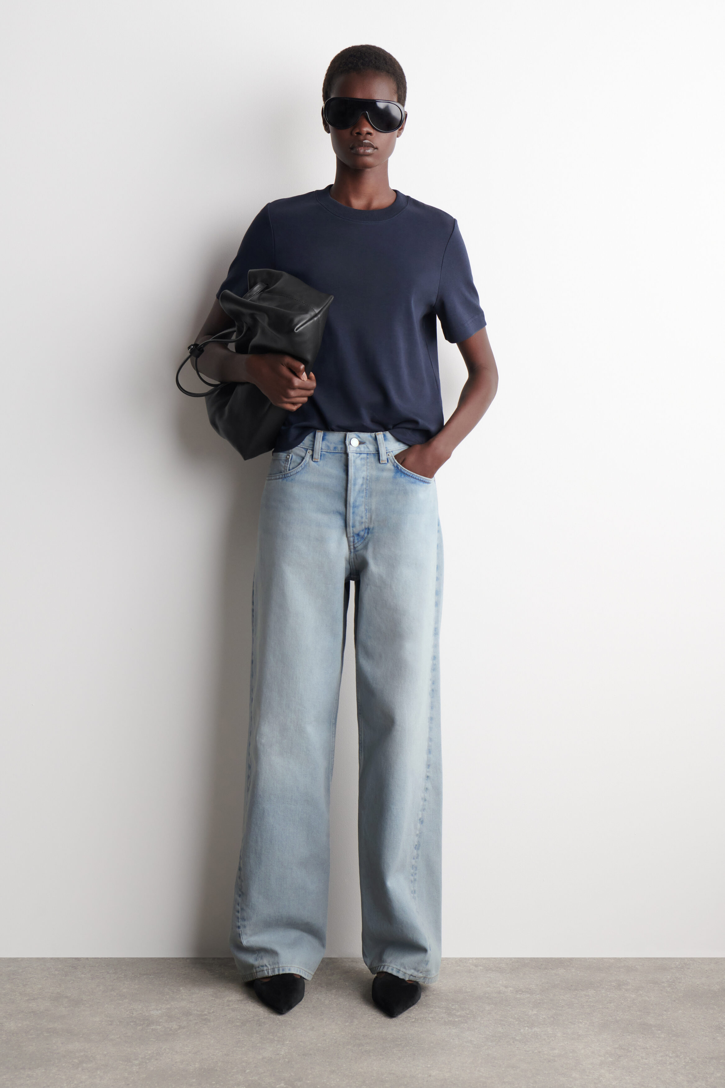 CLEAN CUT T-SHIRT - NAVY | COS CA