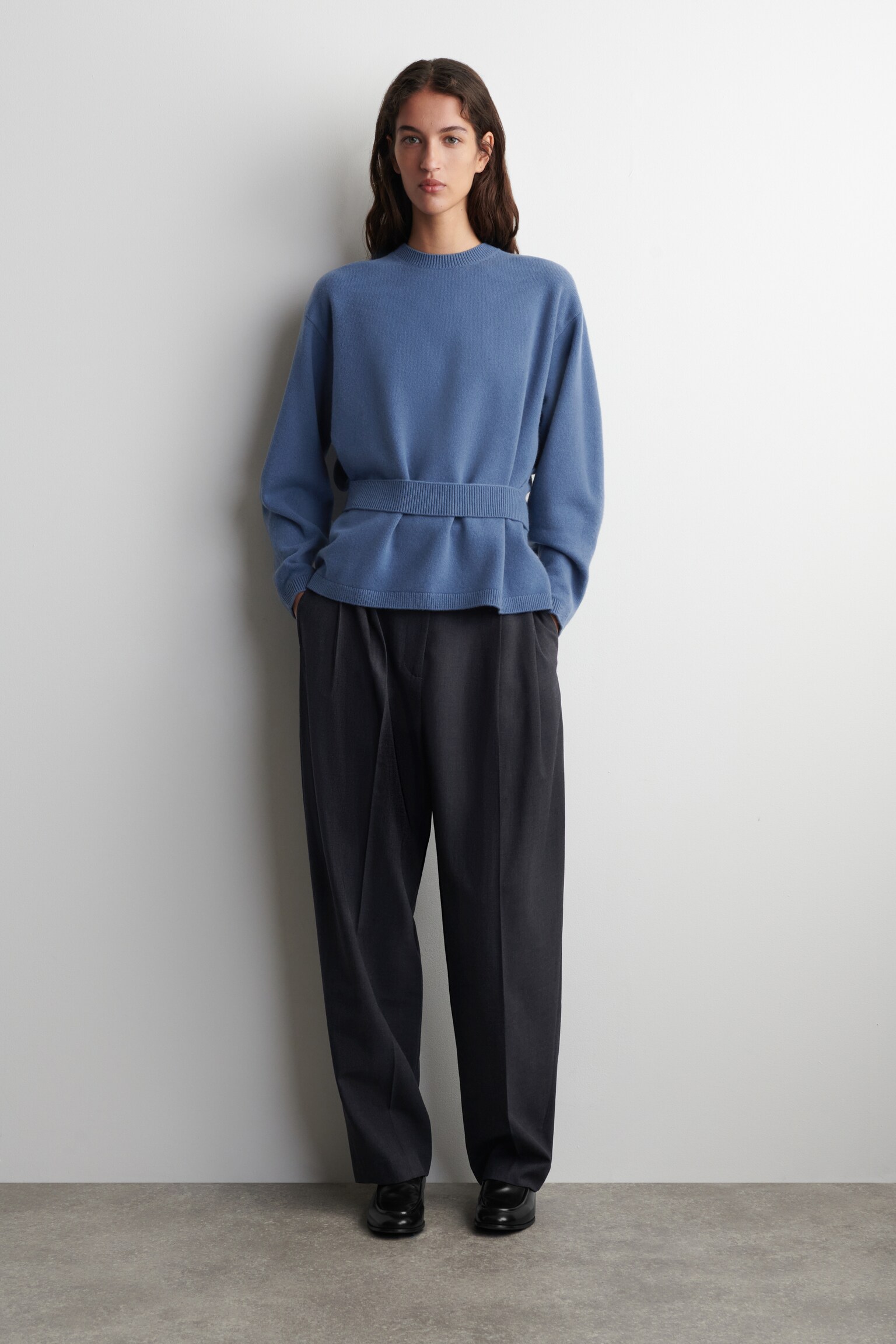 PULLOVER AUS MERINOWOLLE MIT GÜRTELDETAIL - Stahlblau/ANTHRAZITGRAU MELIERT - 7