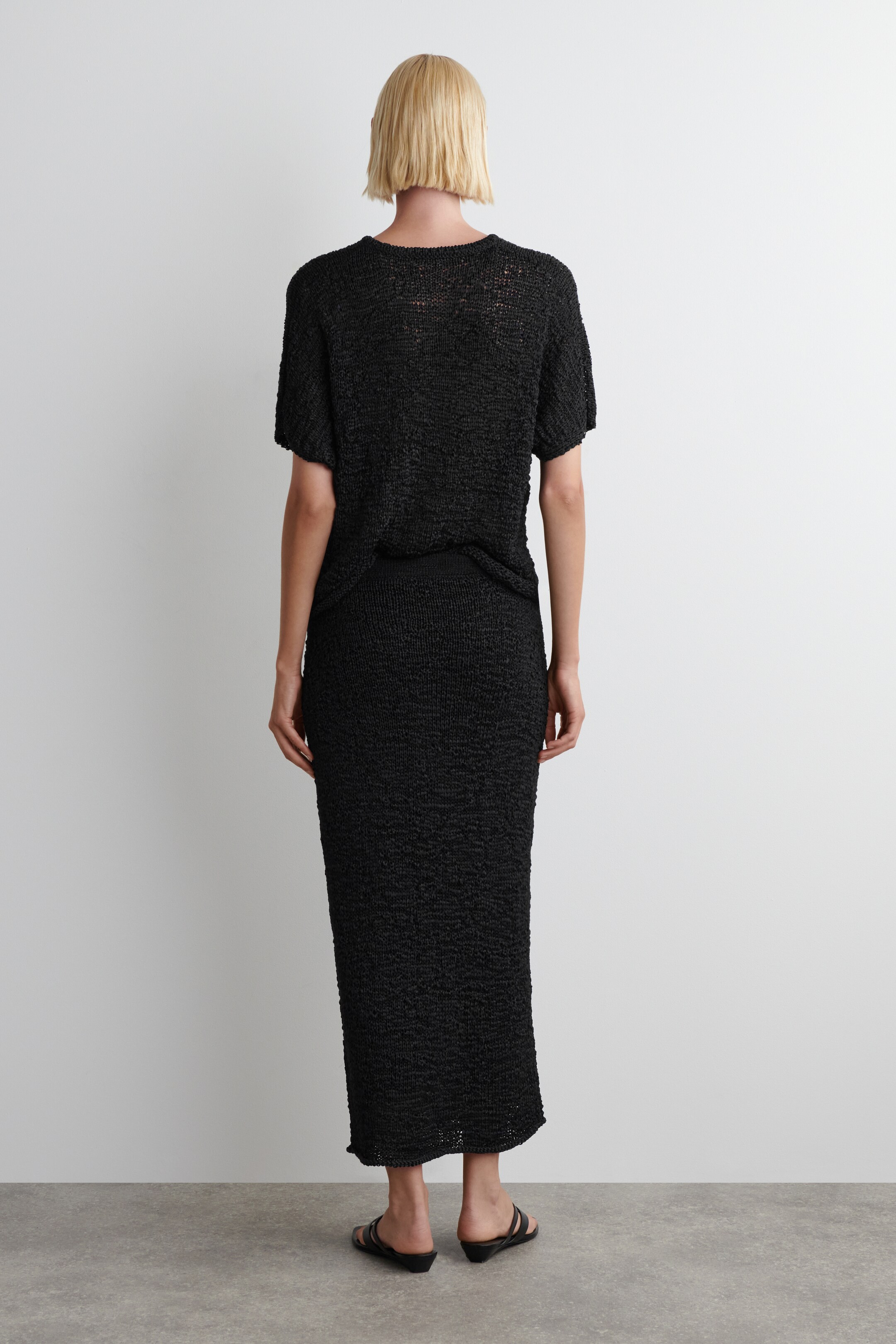 Grotere afbeelding bekijken: GERIBBELDE OPENGEWERKTE MIDI-ROK - ZWART - DAMES | H&M BE 4