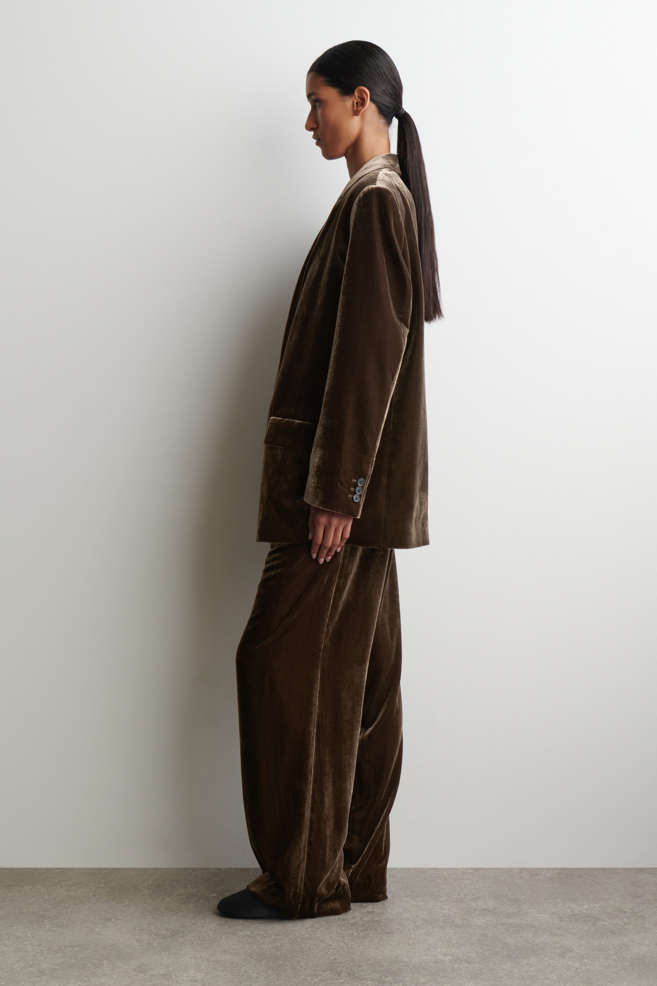 SINGLE-BREASTED VELVET BLAZER