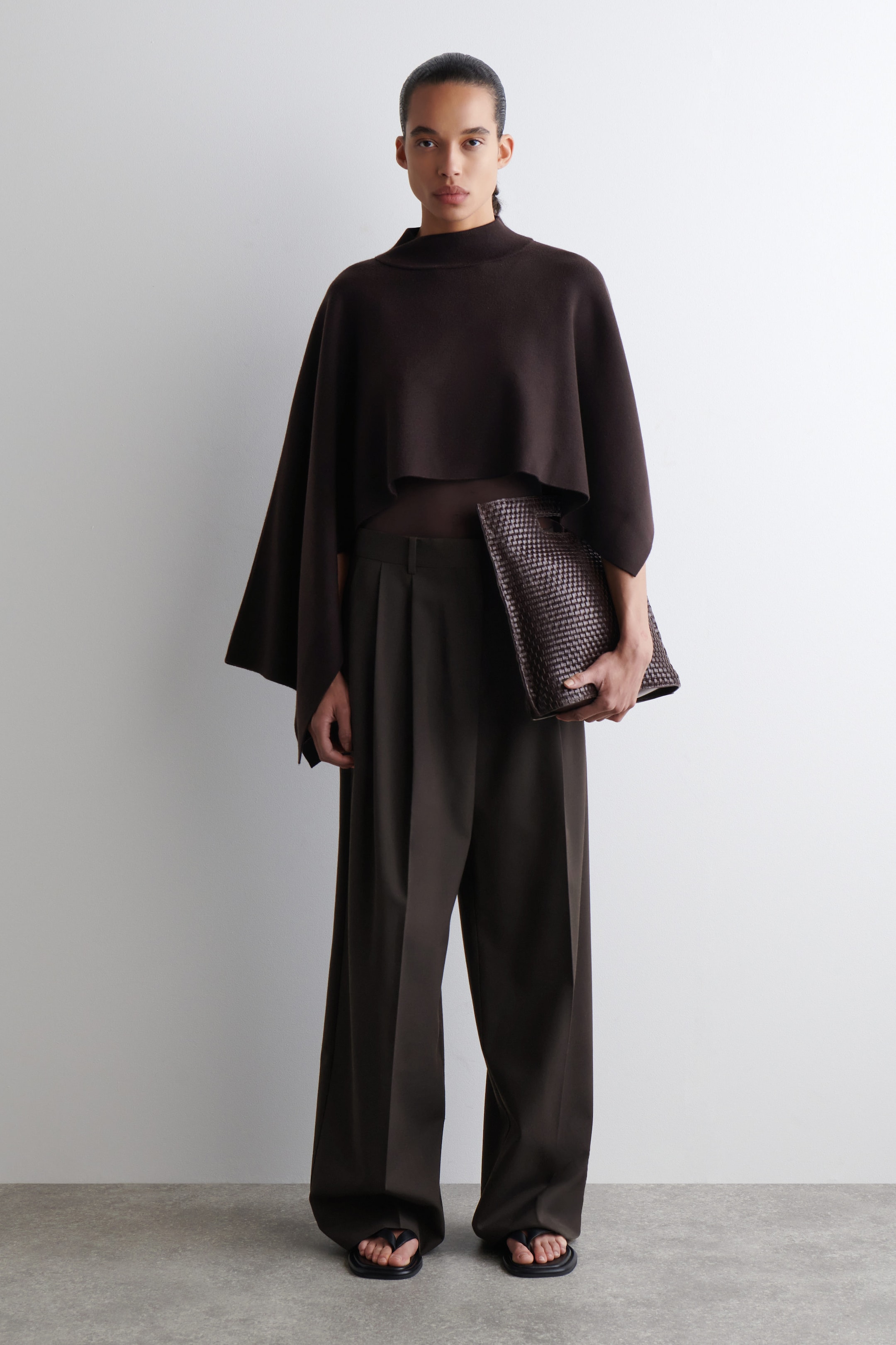 ASYMMETRIC DOUBLE-KNIT WOOL CAPE