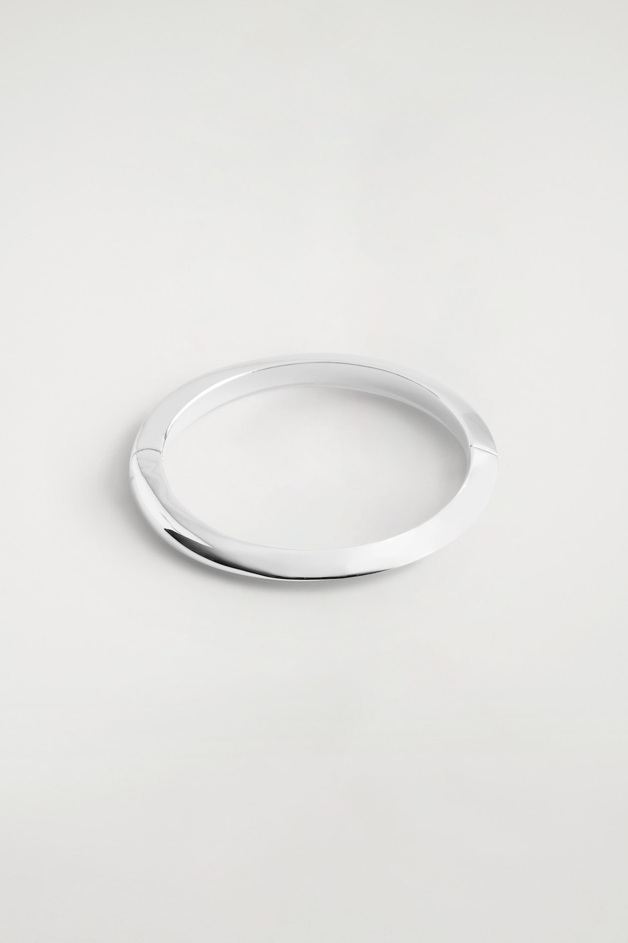 FACETED BANGLE — SILVER