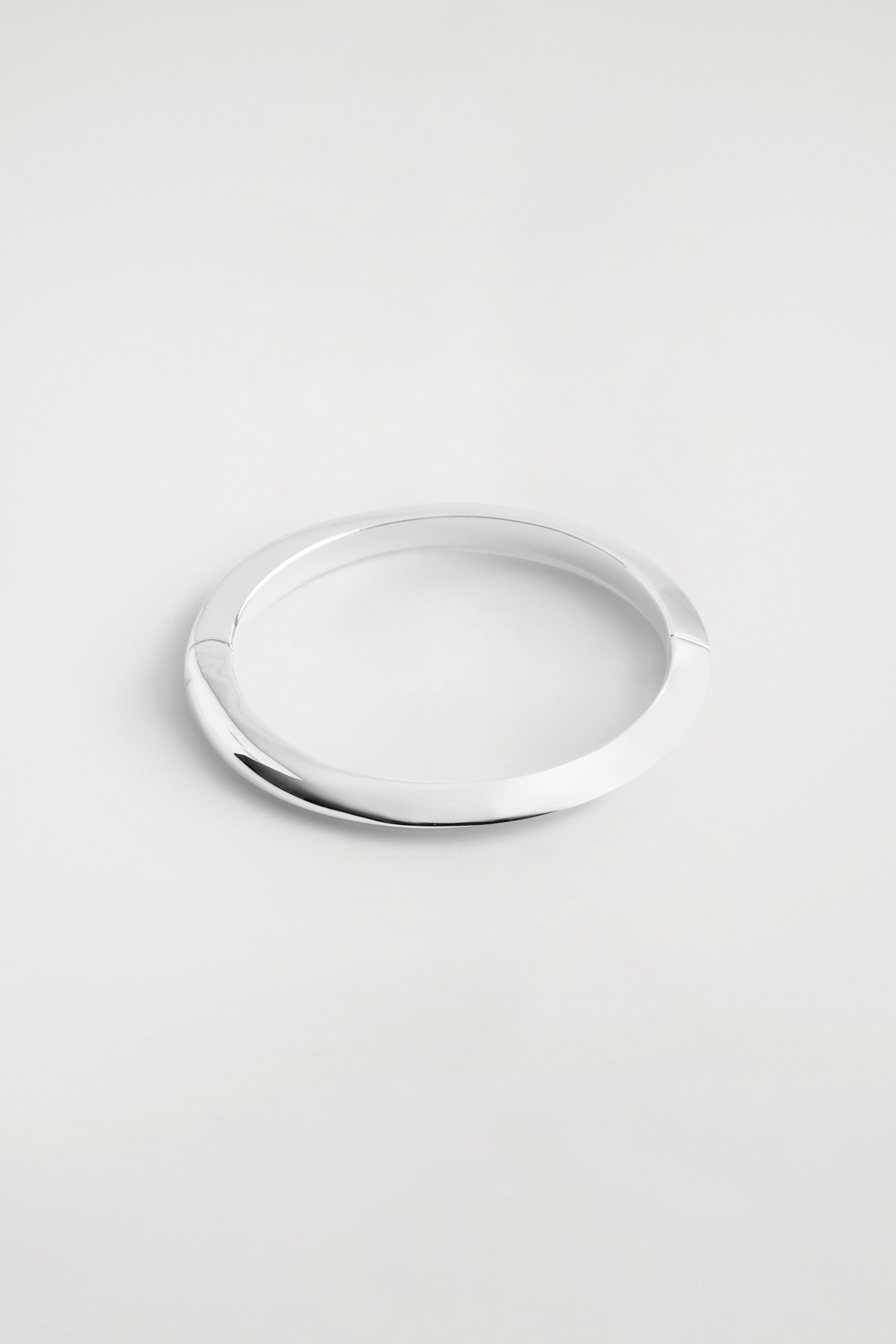 FACETED BANGLE
