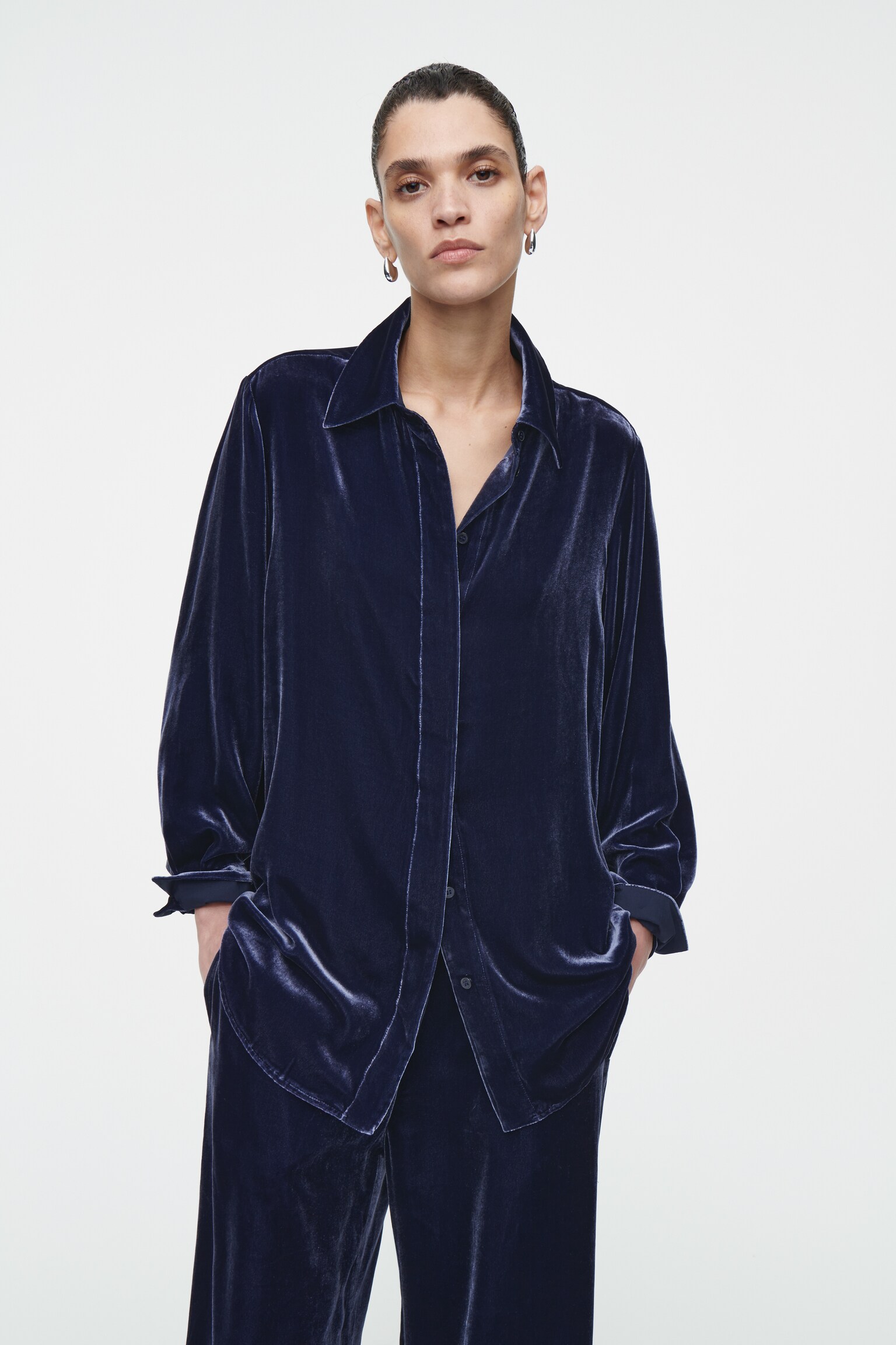RELAXED SILK-BLEND VELVET SHIRT - BLUE/MAHOGANY