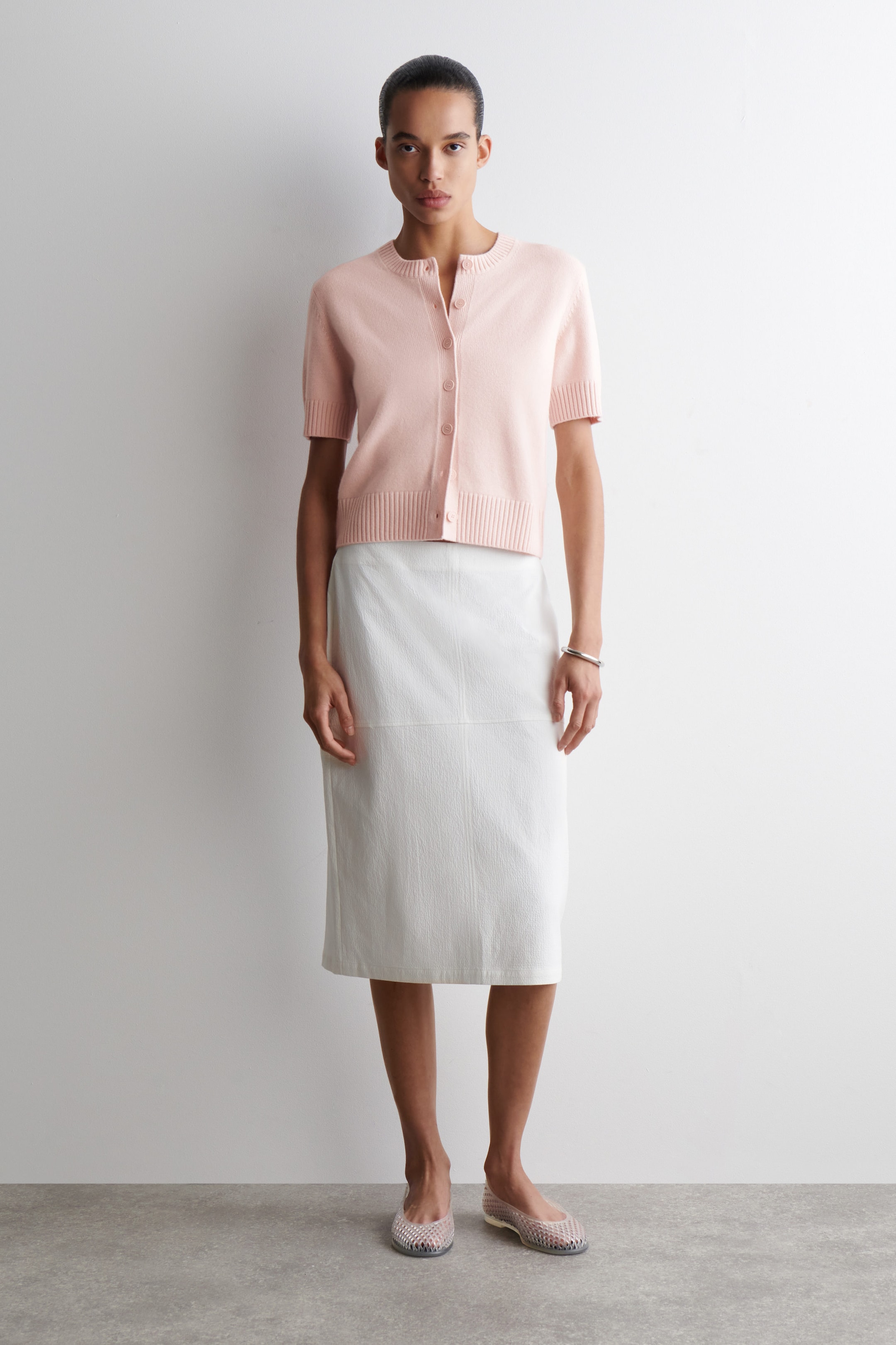 MERINO WOOL SHORT-SLEVELED CARDIGAN