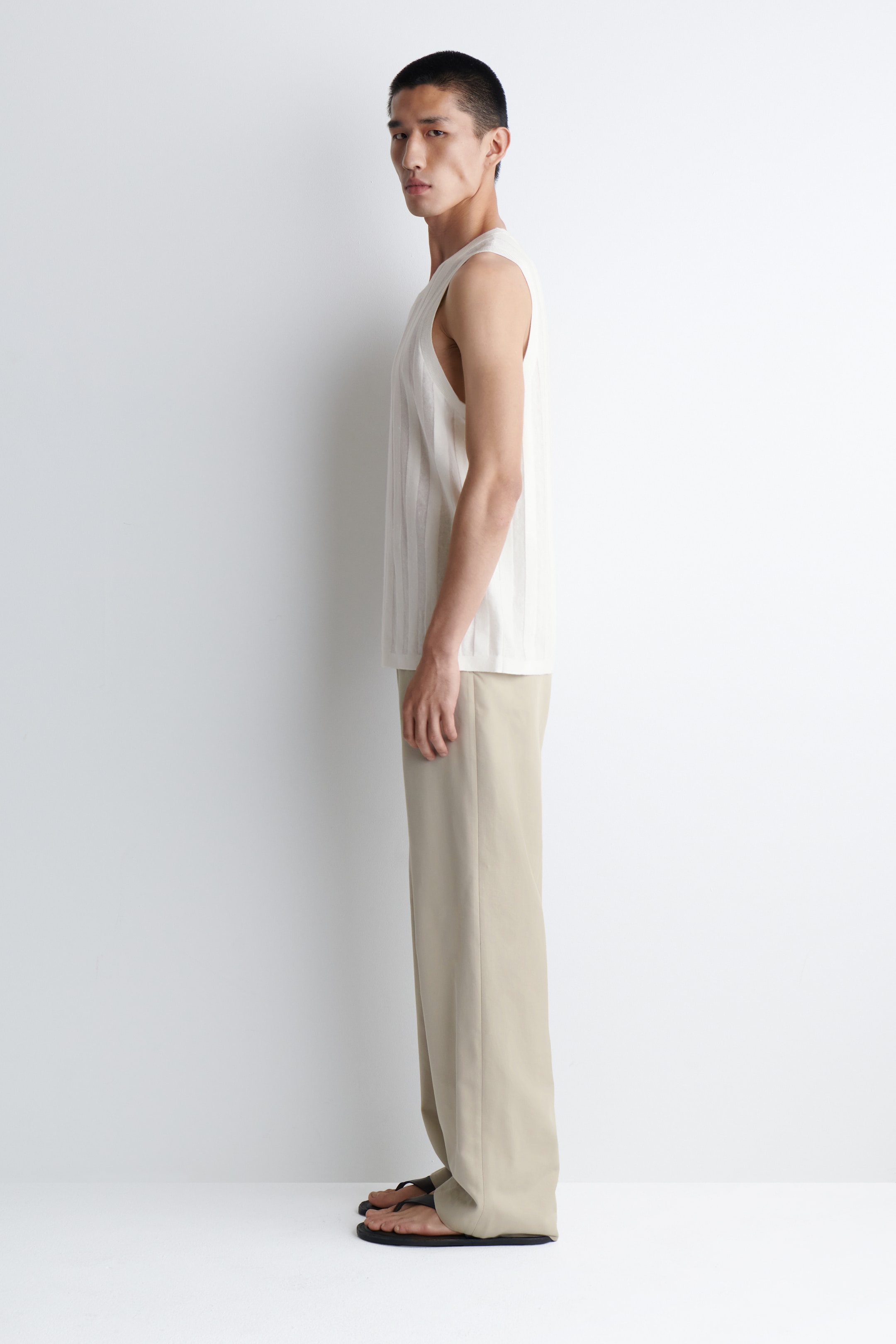 Grösseres Bild ansehen: GESTREIFTES TANKTOP AUS LEINEN - WEISS - HERREN | H&M CH 3