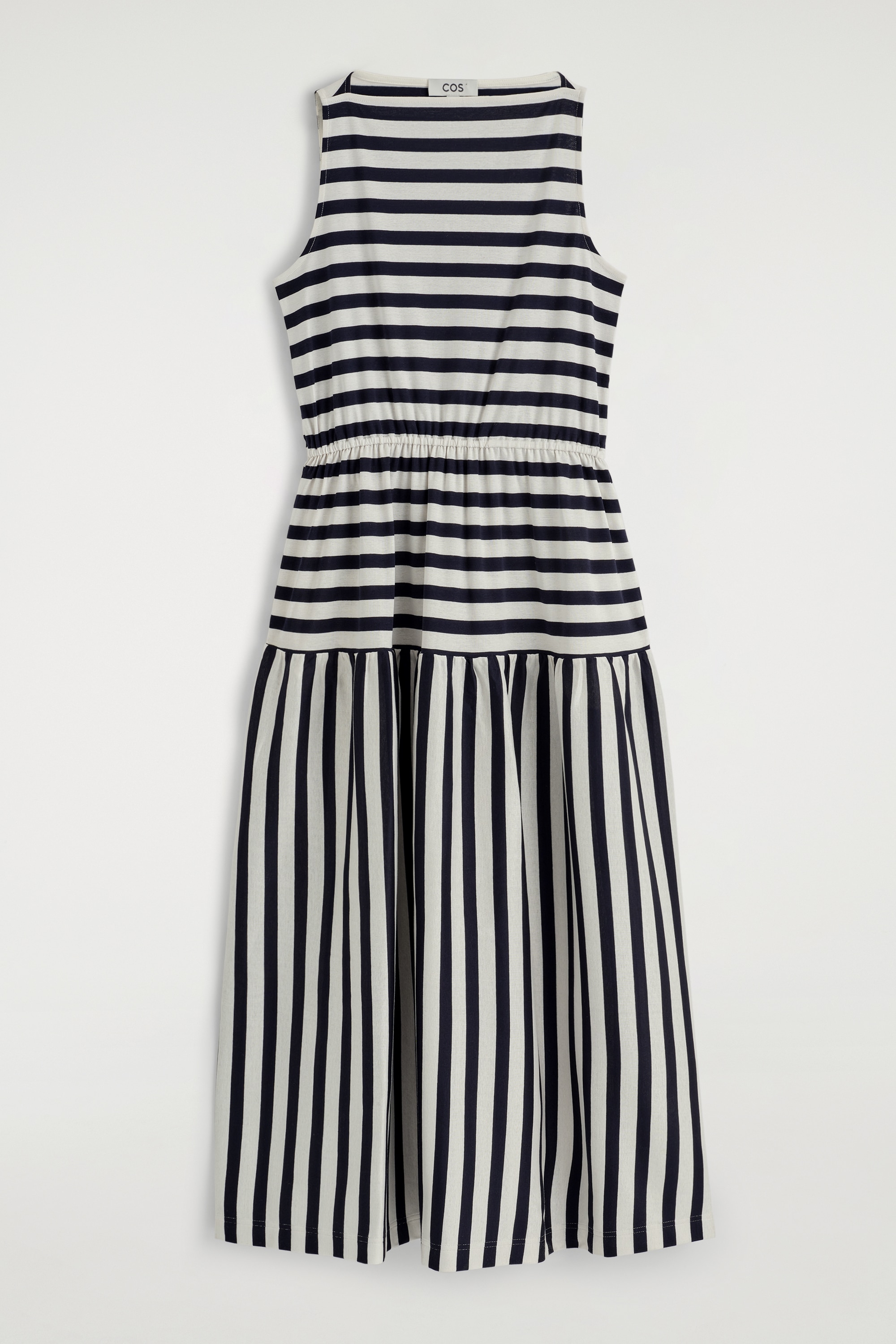 ROCHIE MIDI CU DECOLTEU BĂRCUȚĂ ȘI TALIE ADUNATĂ - BLEUMARIN / ALB / CU DUNGI/MARINĂ