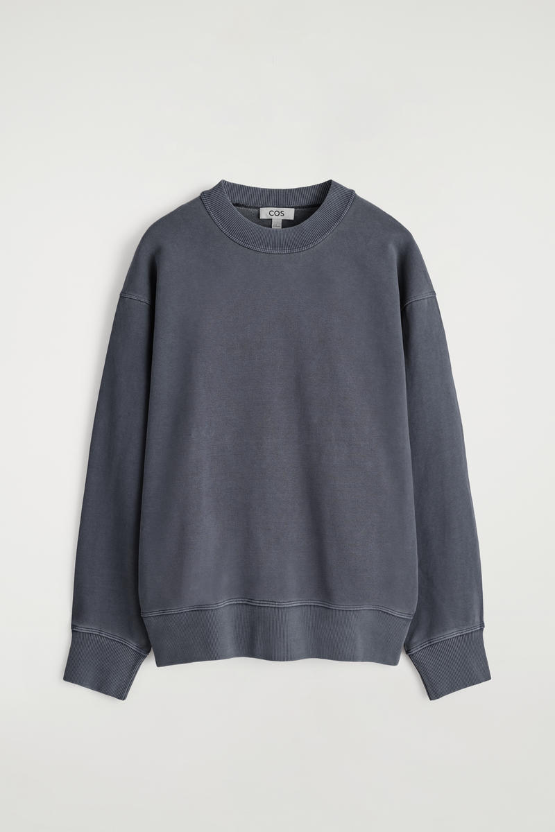 Cos Relaxed Washed-cotton Sweatshirt In Navy In Blue