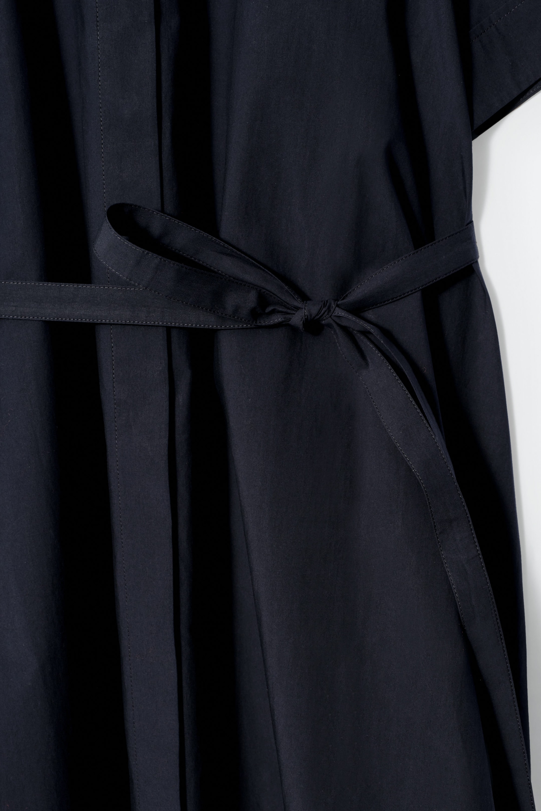 StillMedia/DescriptiveDetail