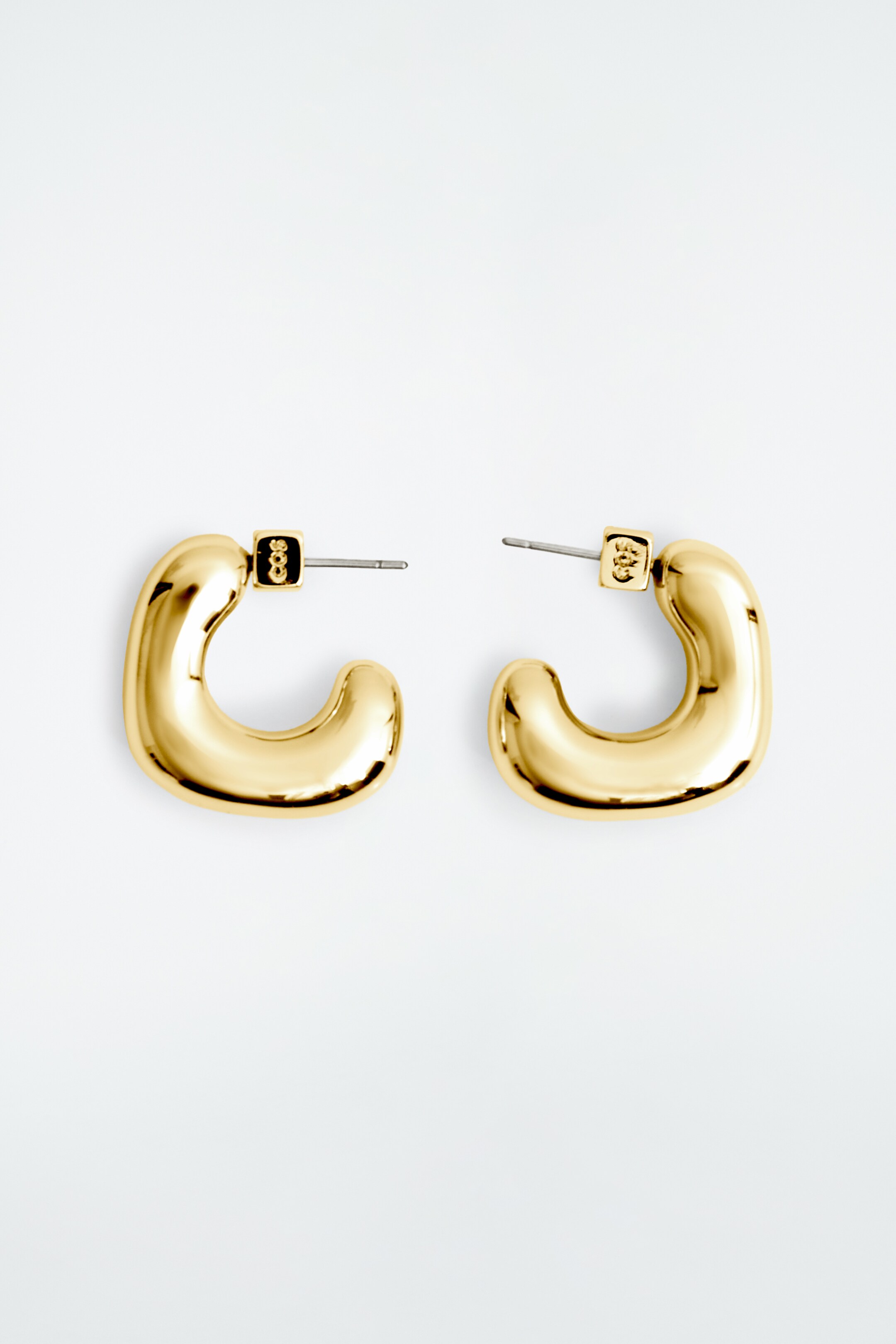 View larger image: MINI CHUNKY SQUARED HOOP EARRINGS - GOLD - Ladies | H&M GB 3
