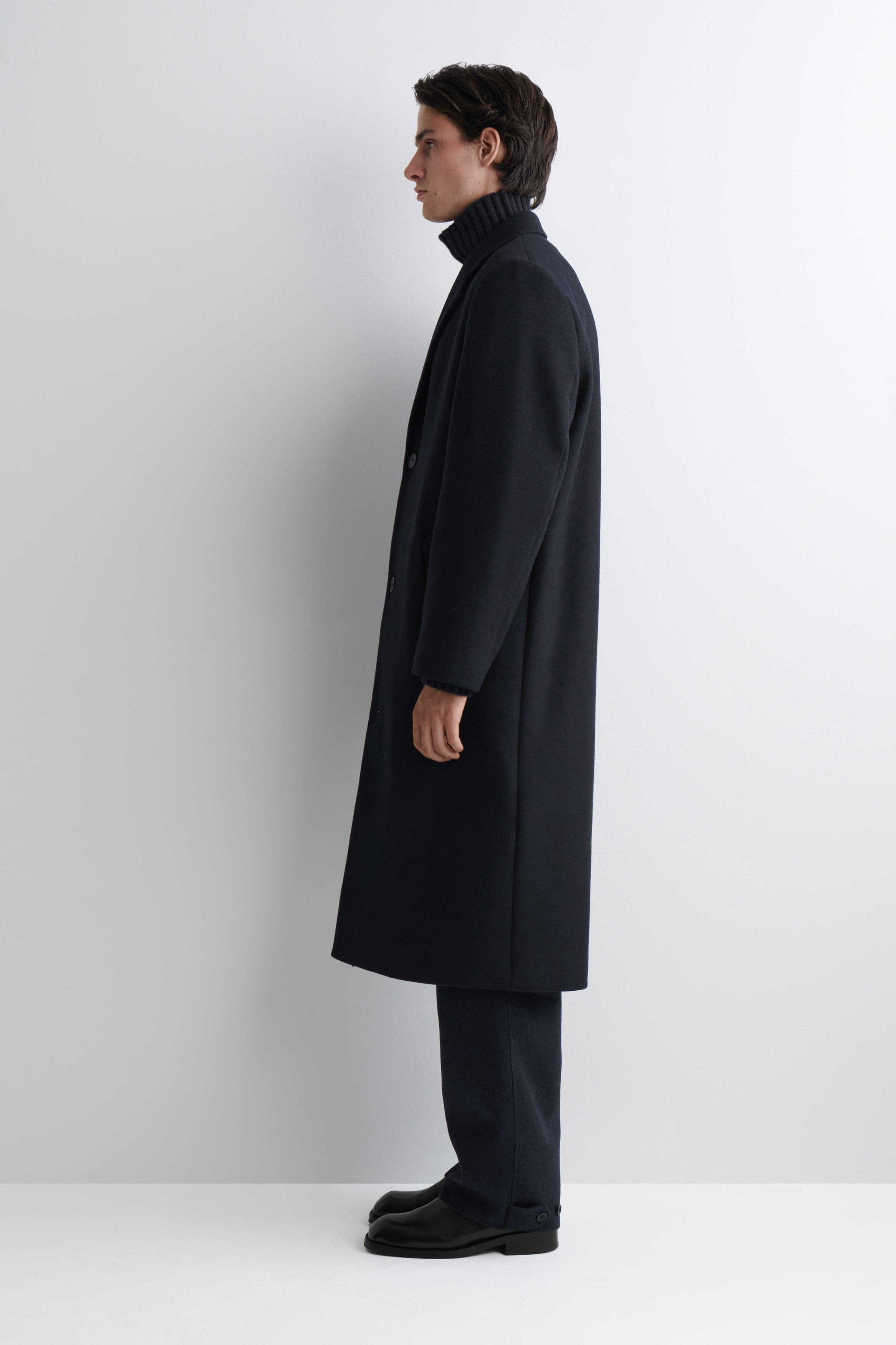 SINGLE-BREASTED WOOL LONG COAT - NAVY | COS US