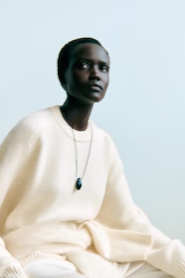 ROUNDED PURE CASHMERE CREW-NECK SWEATER — CREAM 9