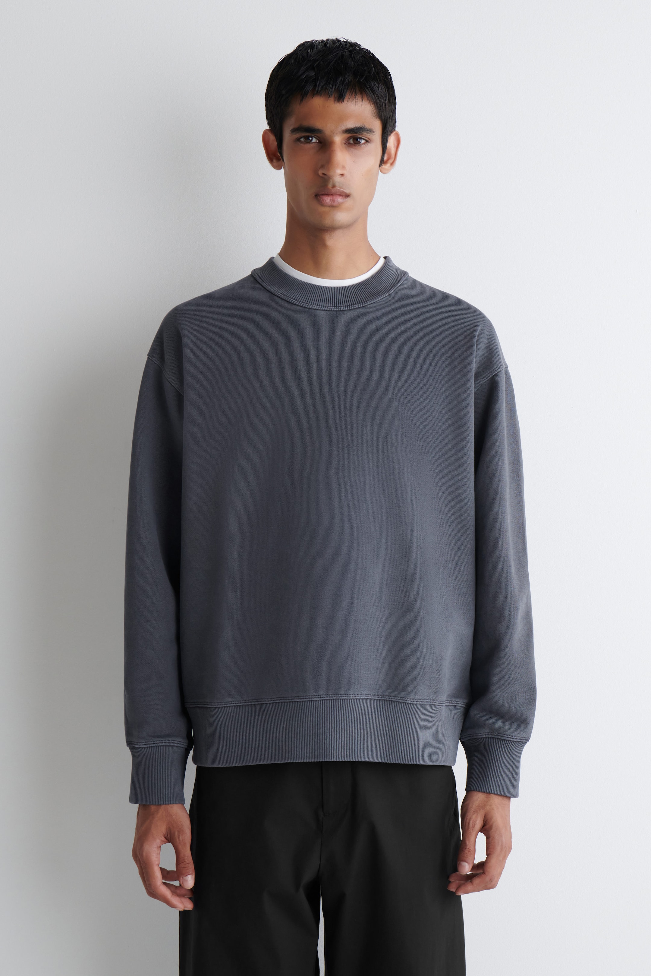 RELAXED WASHED-COTTON SWEATSHIRT