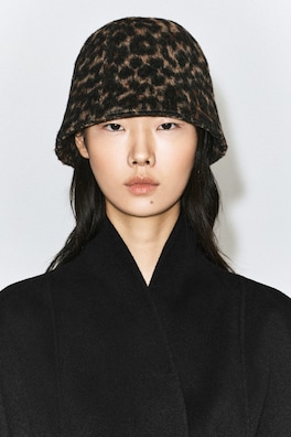 SCULPTED WOOL BUCKET HAT — BROWN / LEOPARD PRINT 1