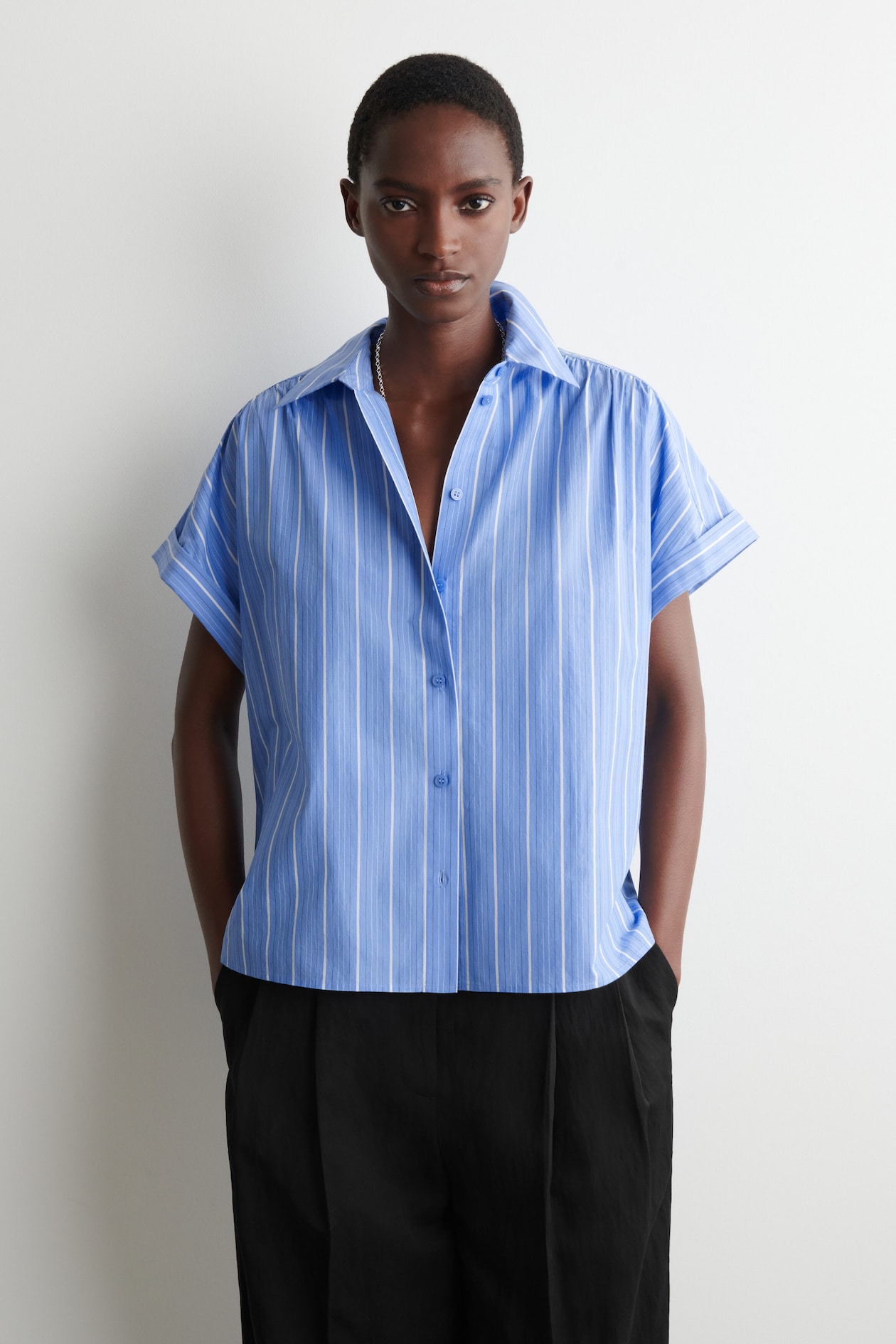 STRIPED SHORT-SLEEVED COTTON SHIRT