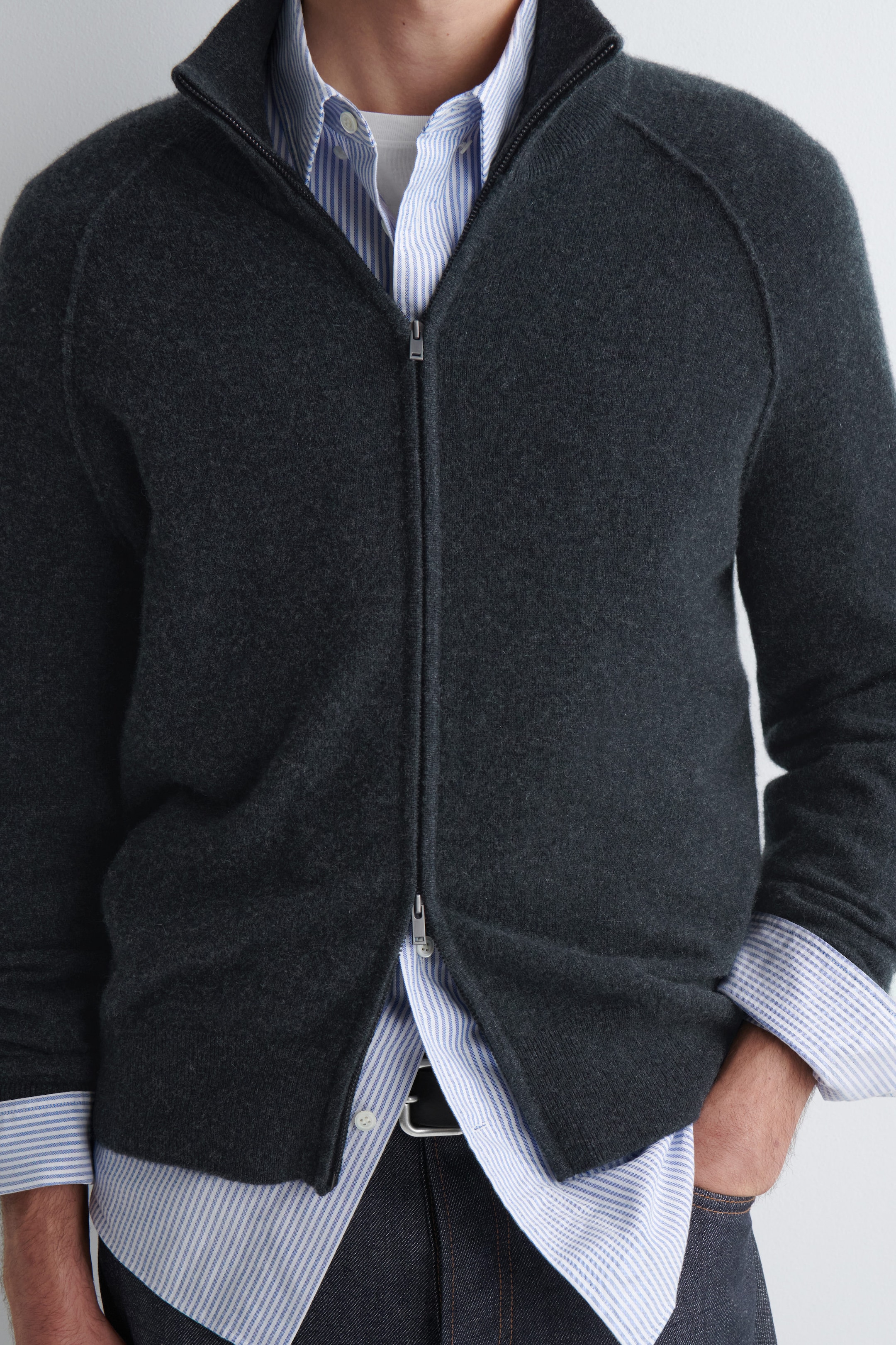 CARDIGAN IN CASHMERE CON COLLO A IMBUTO E CERNIERA
