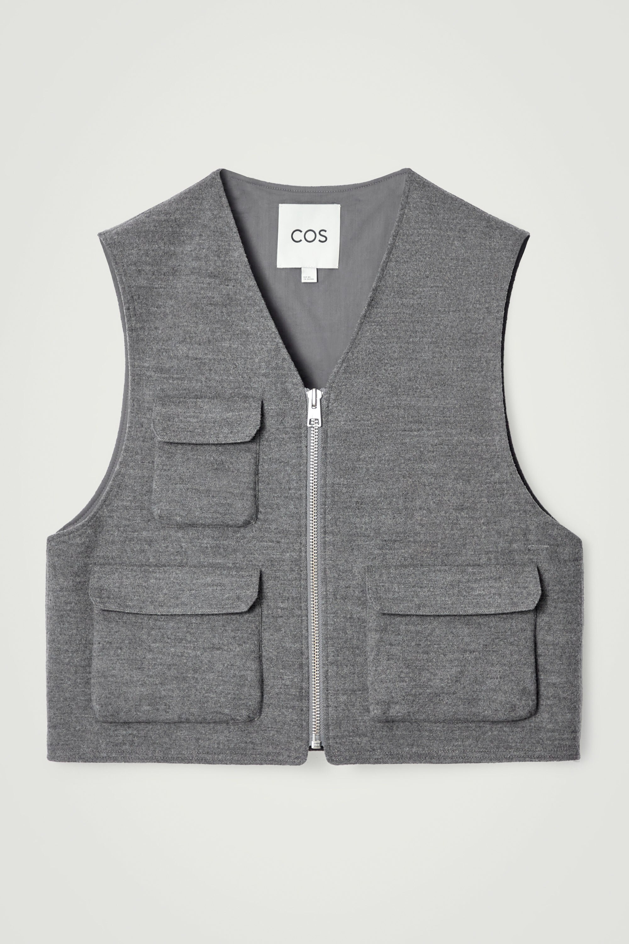 【関税&送料込】A.P.C. Grey Wool Lise Vest Valentine sweater | Thin cable-knit wool | A.P.C. Ready-to-Wear